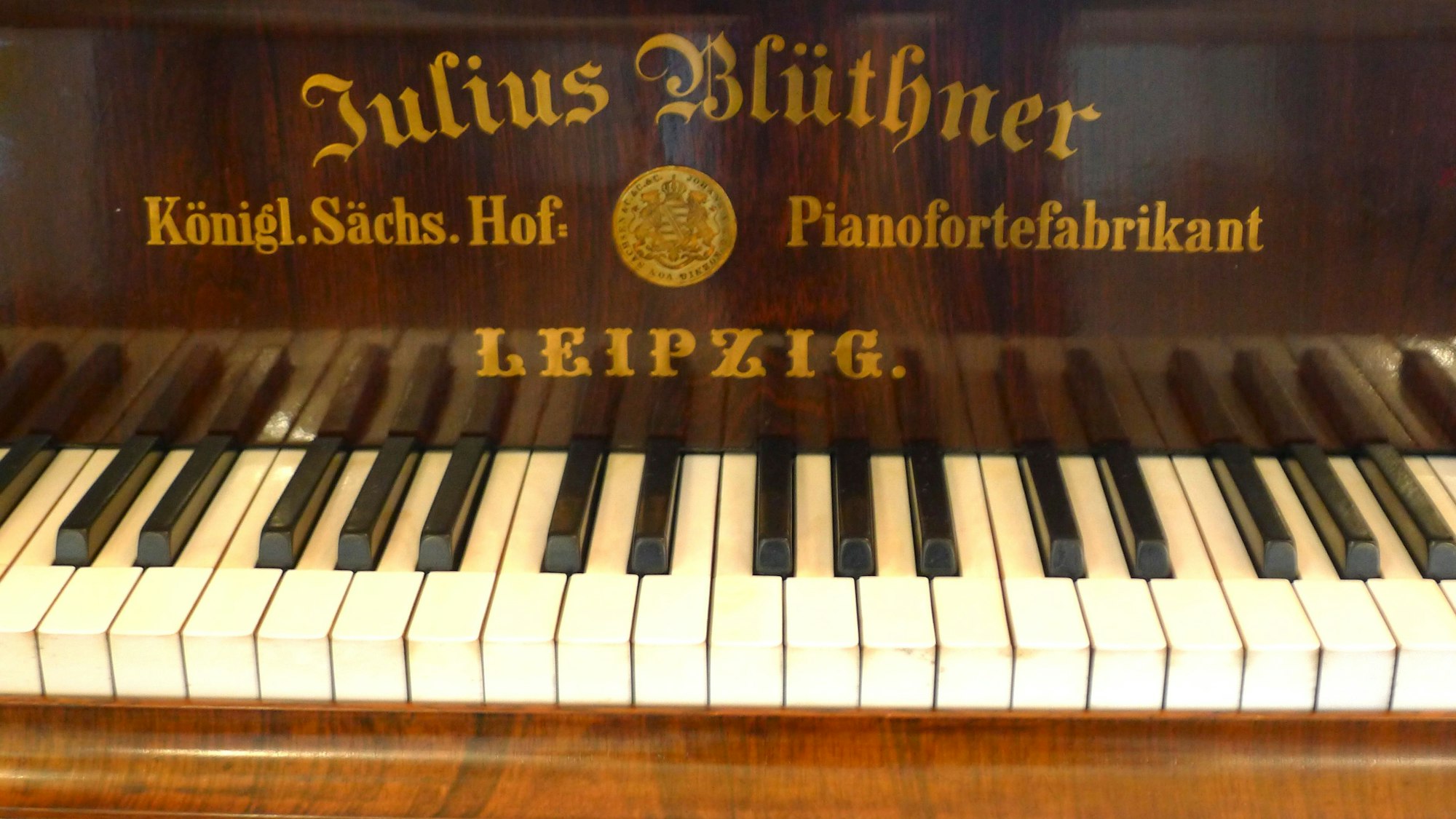 Blüthner Flügel von 1862 im Spiegelsaal in Morsbroich