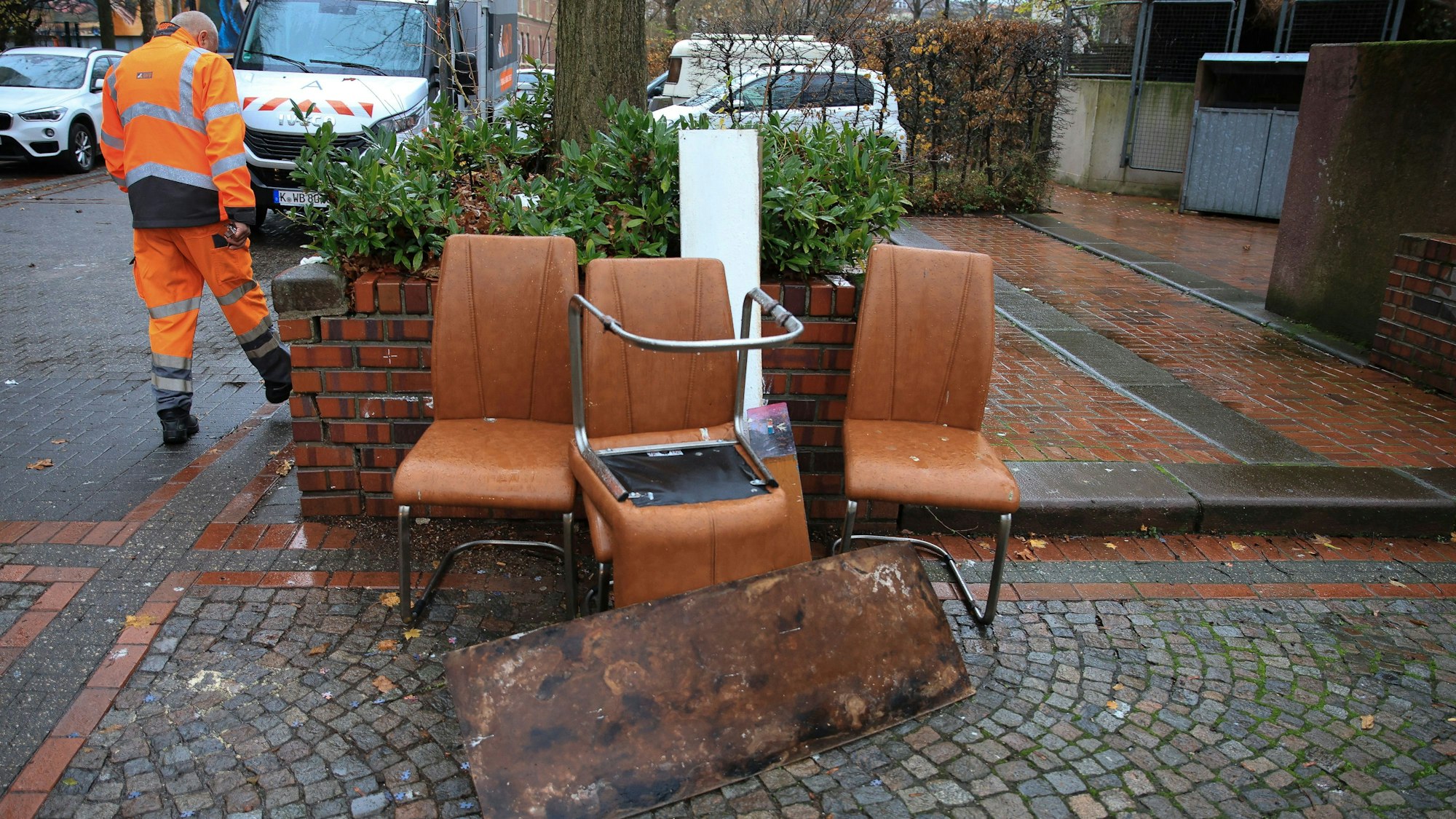 27.11.2024, Köln:AWB Littering Team.Foto:Dirk Borm