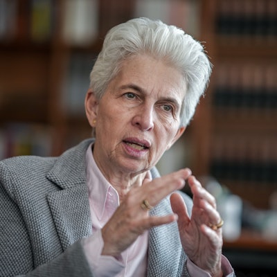 Marie-Agnes Strack-Zimmermann spricht in einem Interview mit Journalisten der Deutschen Presse-Agentur.