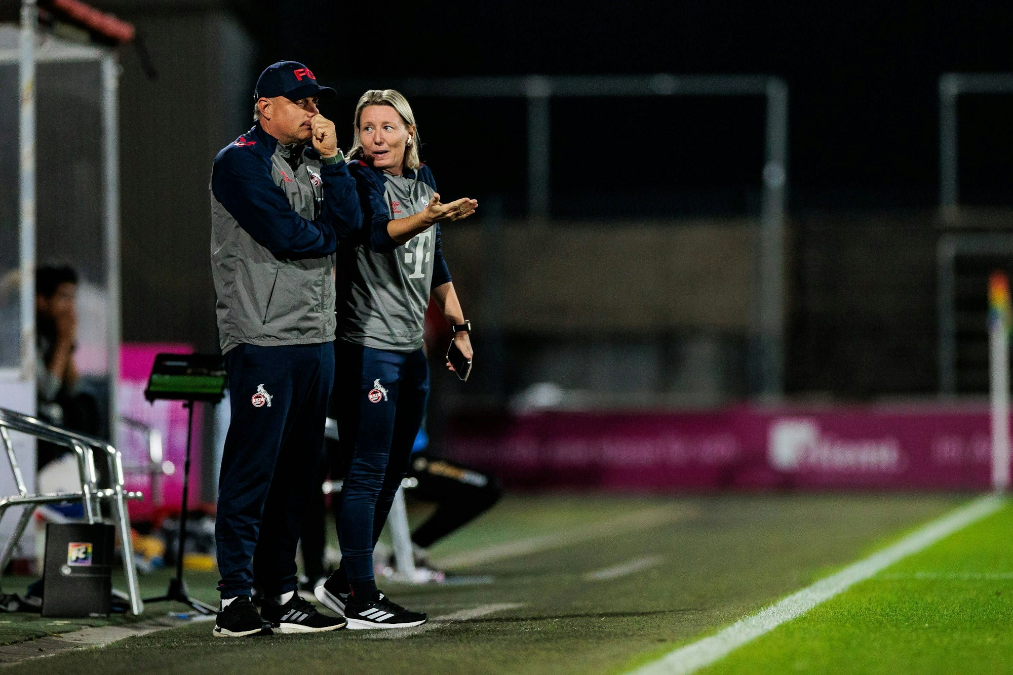 Jacqueline Dünker mit dem entlassenen Cheftrainer Daniel Weber