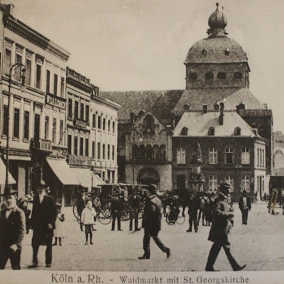 Das Foto zeigt den Waidmarkt um 1900.