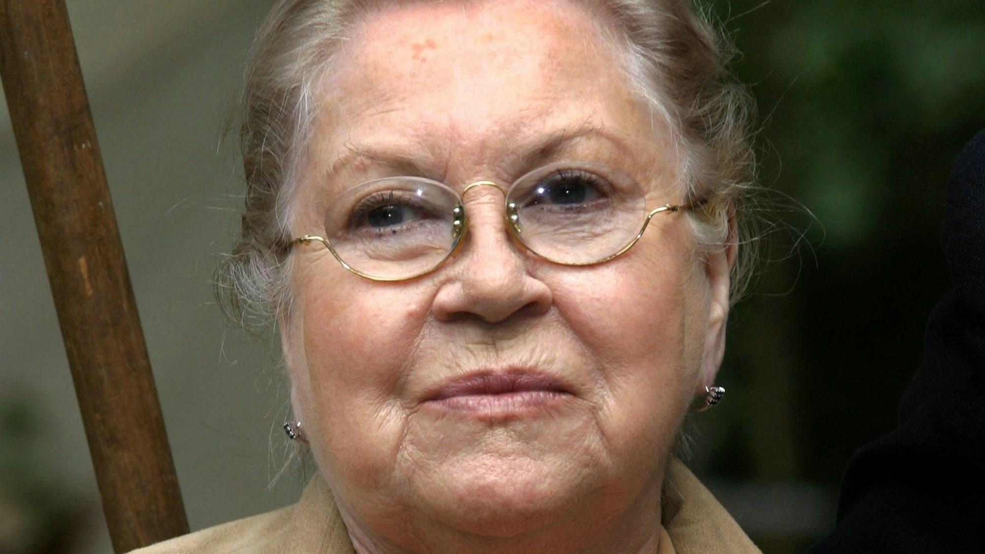 Eva Maria Bauer im Jahre 2003 bei Dreharbeiten.