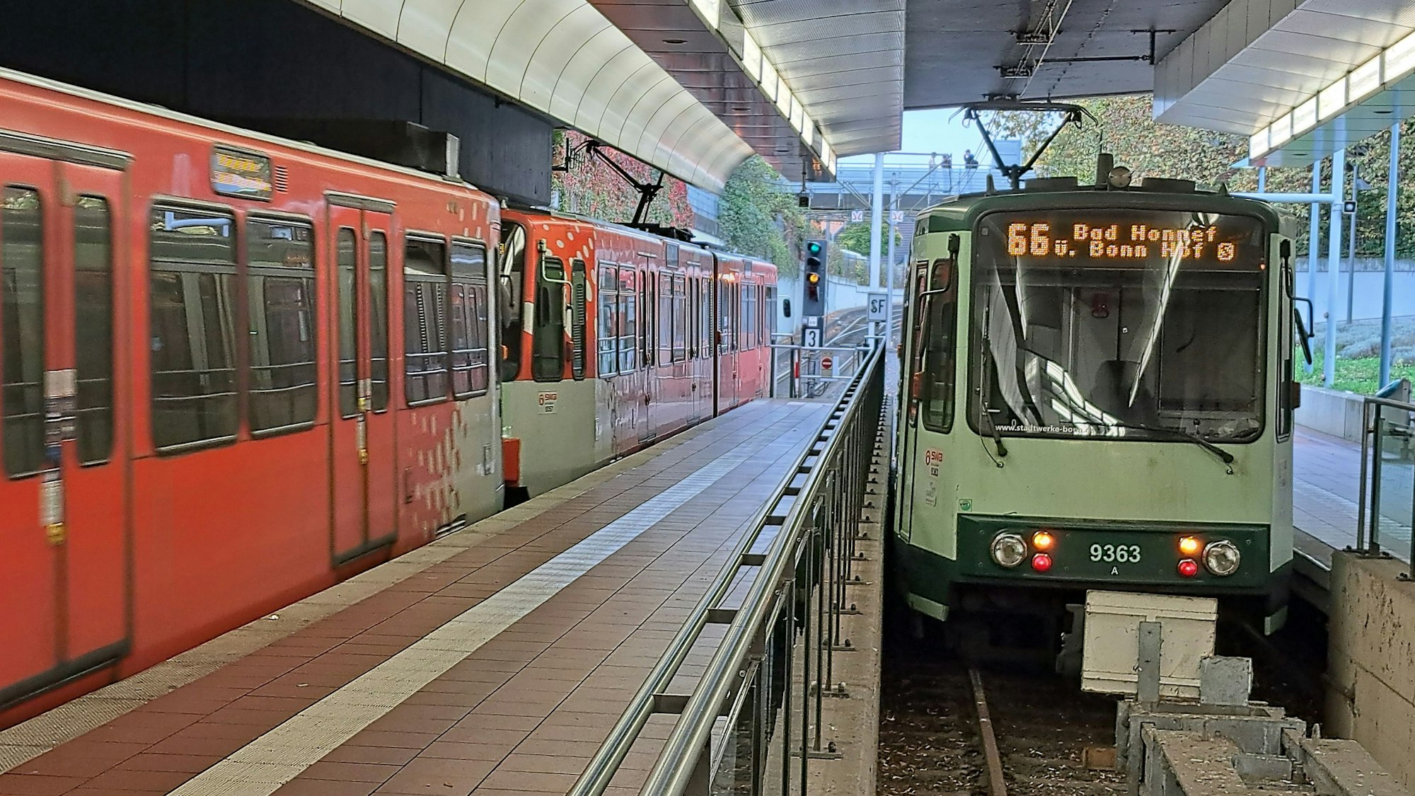 Die Stadtbahnlinie 66, die bislang zwischen Siegburg und Bad Honnef pendelt, soll nach der Umsetzung des Stadtbahnkonzepts 2026 durch die Linie 67 ersetzt werden, die dann auf der Strecke zwischen Siegburg und Bonn-Bad Godesberg verkehrt.