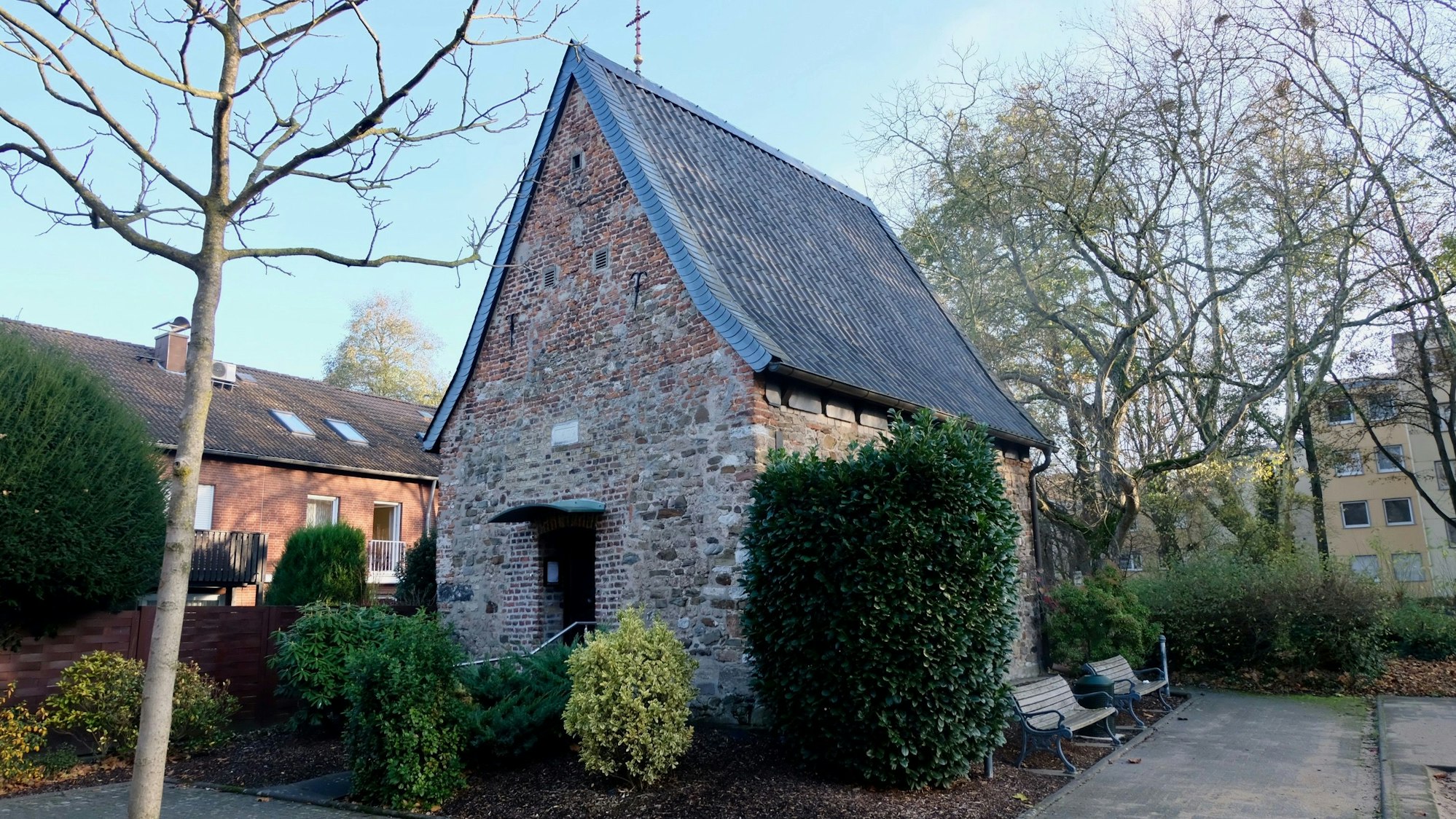 Blick auf eine Kapelle