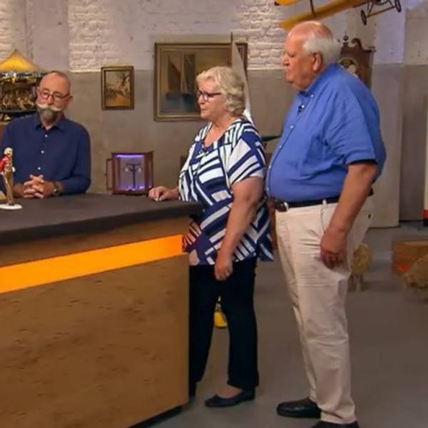Antonius König (v.r.) mit Angelika Rehmhaus bei der „Bares für Rares“-Expertise mit Horst Lichter und Colmar Schulte-Goltz.
