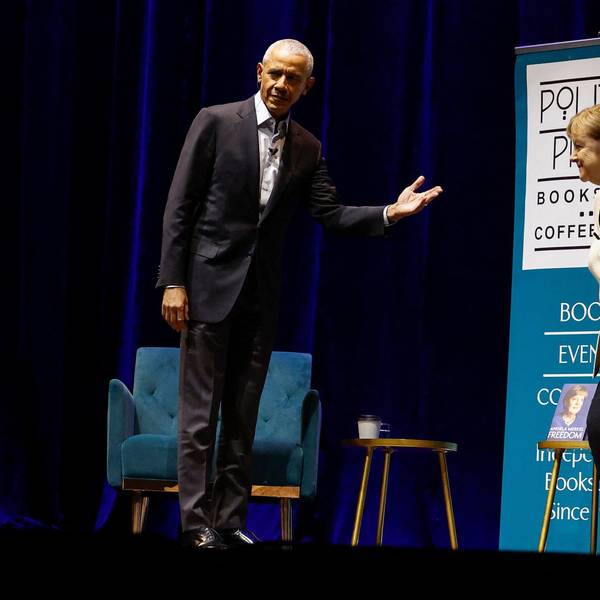WASHINGTON, DC - DECEMBER 02: Former U.S. President Barack Obama introduces former German Chancellor Angela Merkel as they participate in a book talk at The Anthem on December 02, 2024 in Washington, DC. Obama and Merkel discussed her memoir "Freedom" as well as world politics and the history the leaders have witnessed. Kevin Dietsch/Getty Images/AFP (Photo by Kevin Dietsch / GETTY IMAGES NORTH AMERICA / Getty Images via AFP)