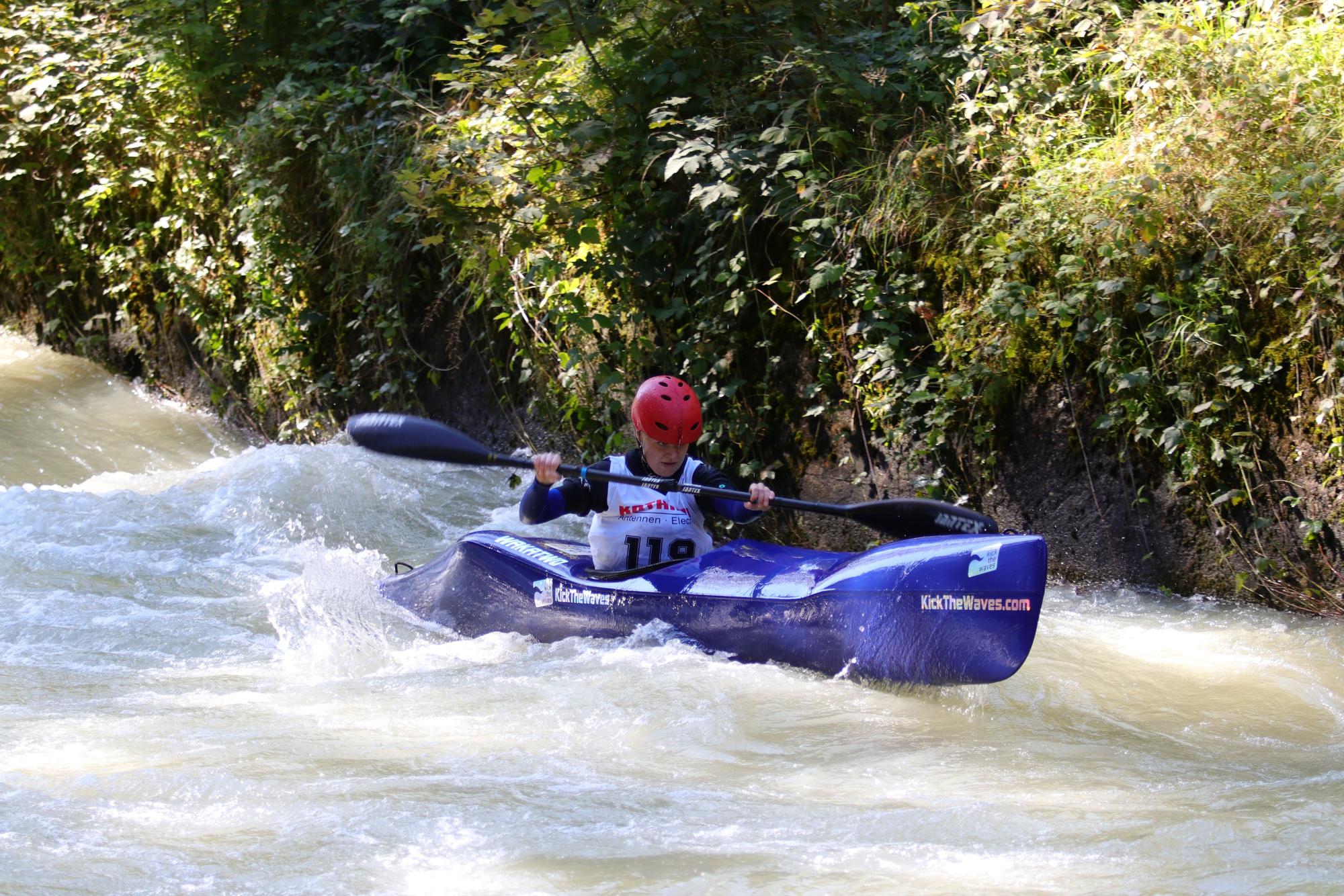KSK-Athletin Annika Eikelmann im Münchener Länd-Kanal