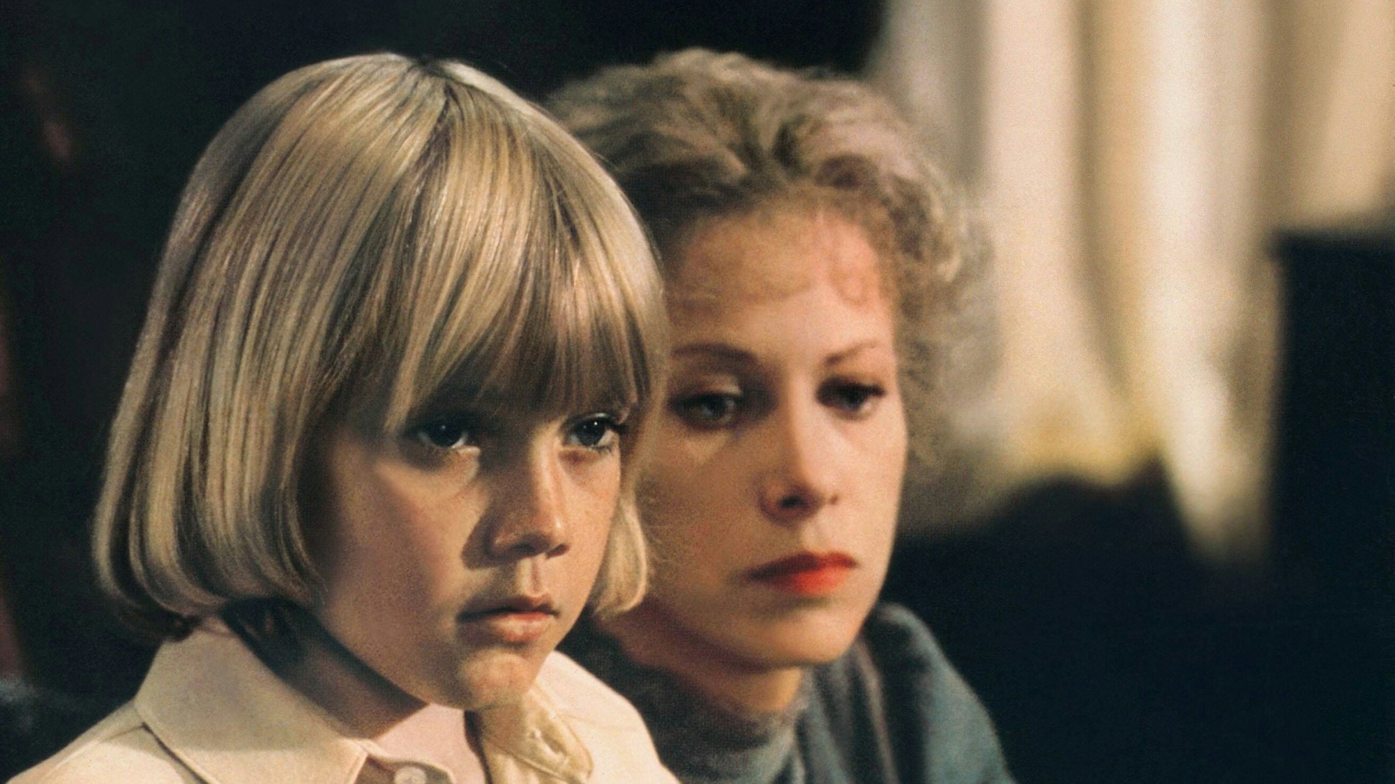 Ricky Schroder neben seiner Filmmutter Connie Booth.