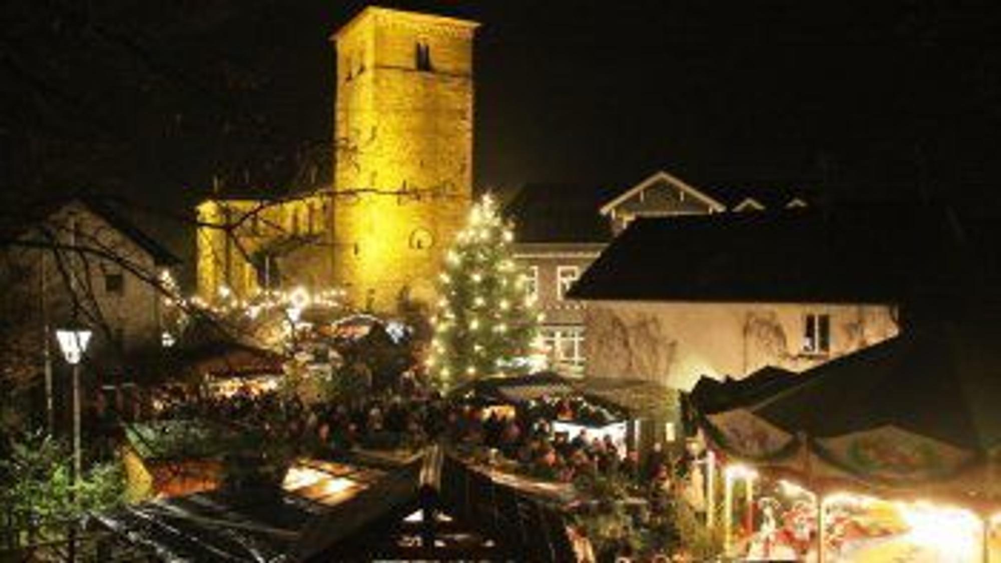 Einzigartiges romantischen Ambiente bietet die Döörper Weihnacht in Ruppichteroth.