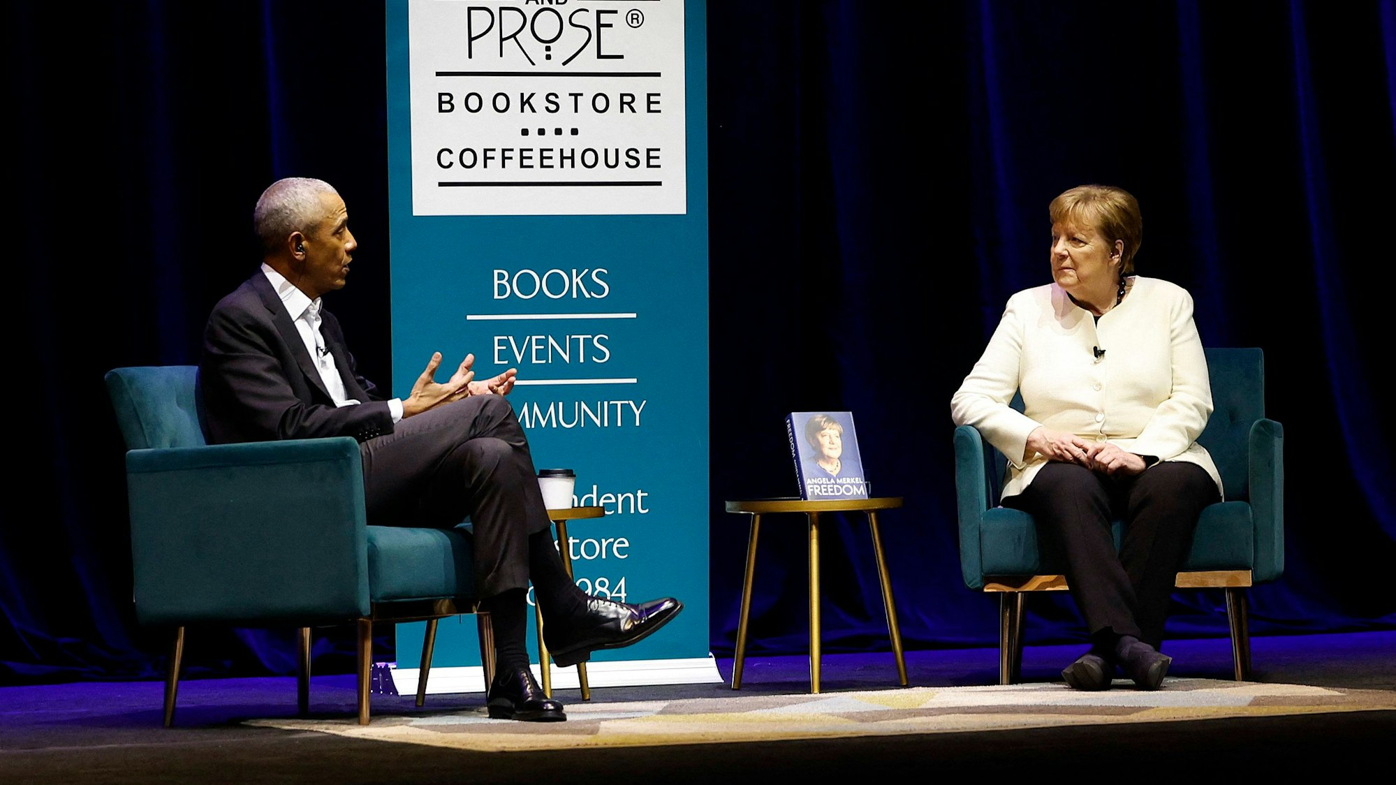 Barack Obama und Angela Merkel bei der Buchvorstellung in Washington.