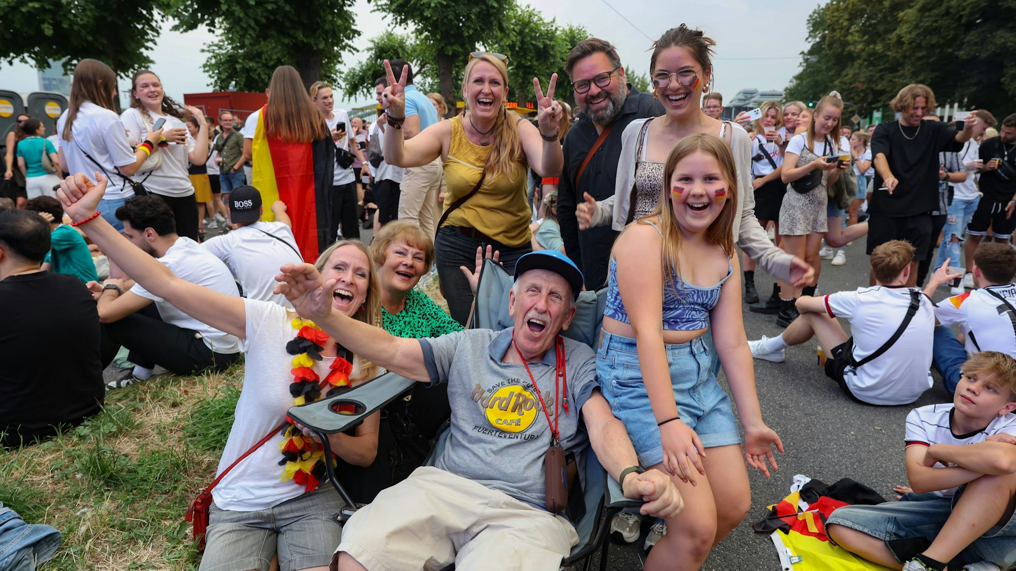 Fans können sich vielleicht darauf freuen, in Köln ihre Mannschaften bei der Frauen EM anzufeuern. (Archivbild)