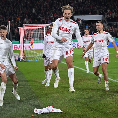 Koeln, Rheinenergiestadion, 04.12.24, GER, Herren, DFB-Pokal, Achtelfinale, Saison 2024-2025, 1.FC Koeln - Hertha BSC Berlin Bild: Dejan LJUBICIC Koeln jubelt nach seinem Tor zum 2:1 Only for editorial use DFL regulations prohibit any use of photographs as image sequences and/or quasi-video. Nordrhein-Westfalen Deutschland *** Koeln, Rheinenergiestadion, 04 12 24, GER, Herren, DFB Pokal, Achtelfinale, Saison 2024 2025, 1 FC Koeln Hertha BSC Berlin Bild Dejan LJUBICIC Koeln jubelt nach seinem Tor zum 2 1 Only for editorial use DFL regulations prohibit any use of photographs as image sequences and or quasi video Nordrhein Westfalen Deutschland