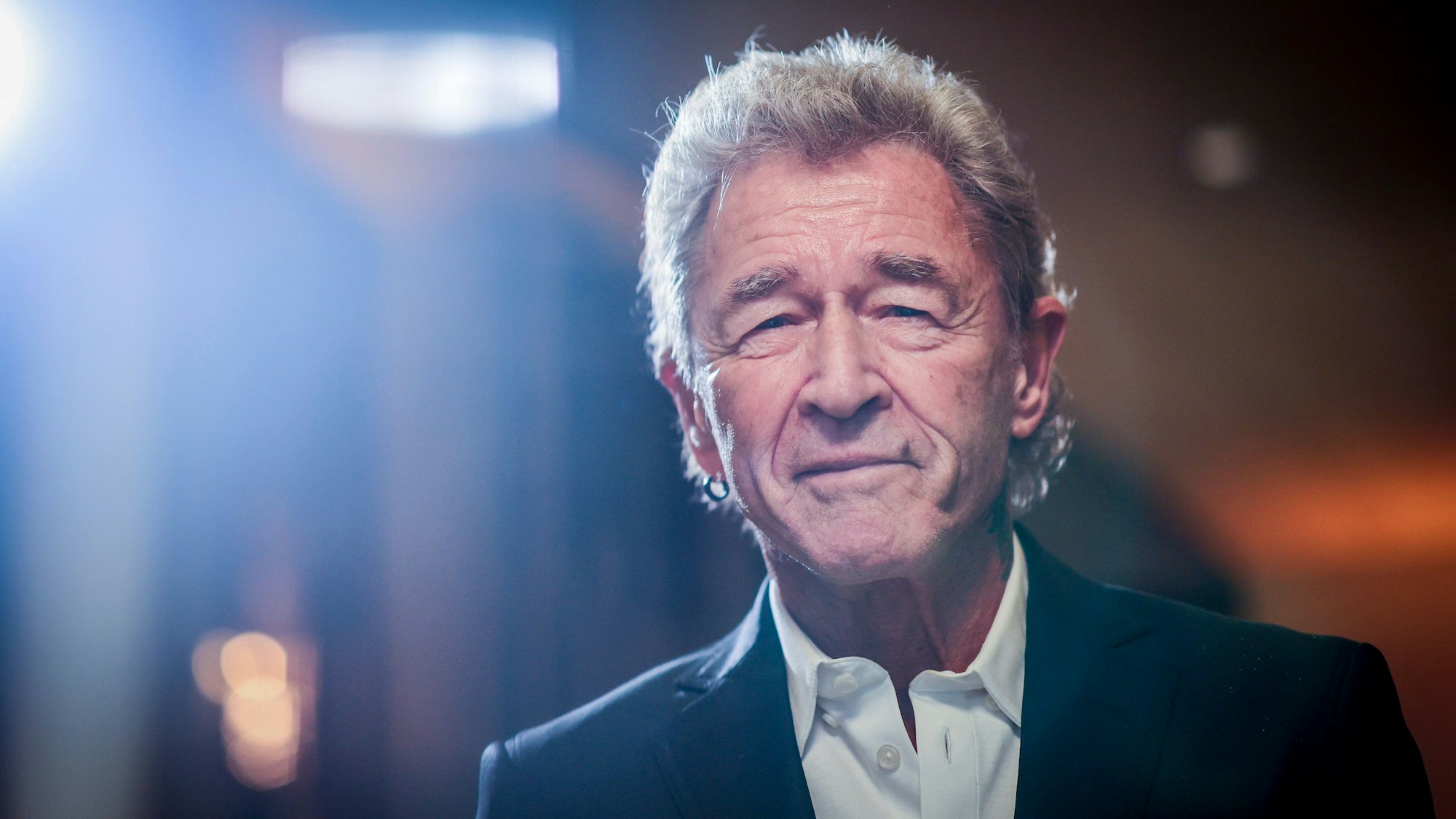 Der 75-Jährige, der zueltzt dem Magazin „Playboy“ erklärte, dass er nach seinem Abschied von der Bühne als Bauer arbeiten möchte, richtet sich ebenfalls „an die deutsche Politik“.