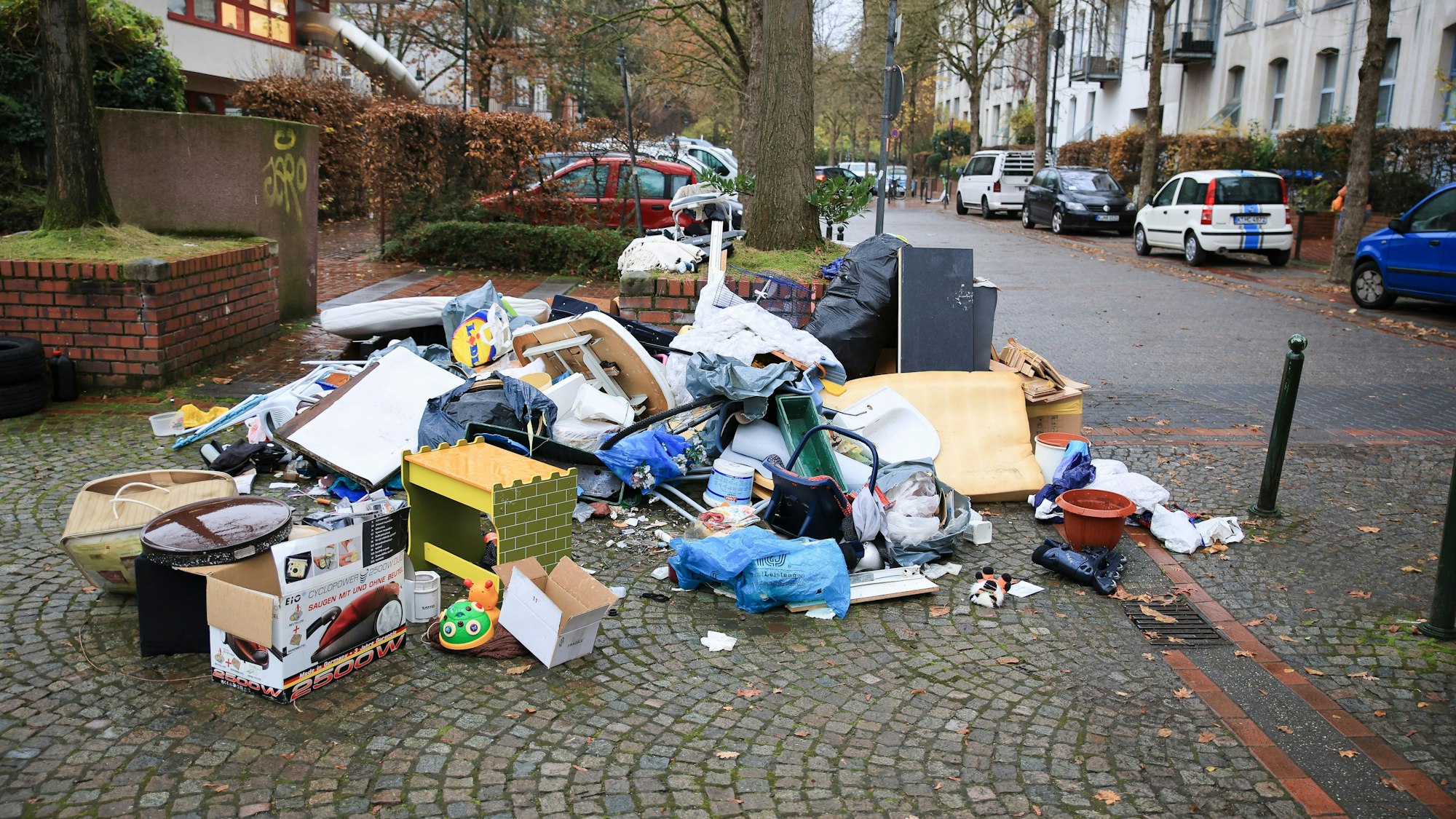 27.11.2024, Köln:AWB Littering Team.Foto:Dirk Borm