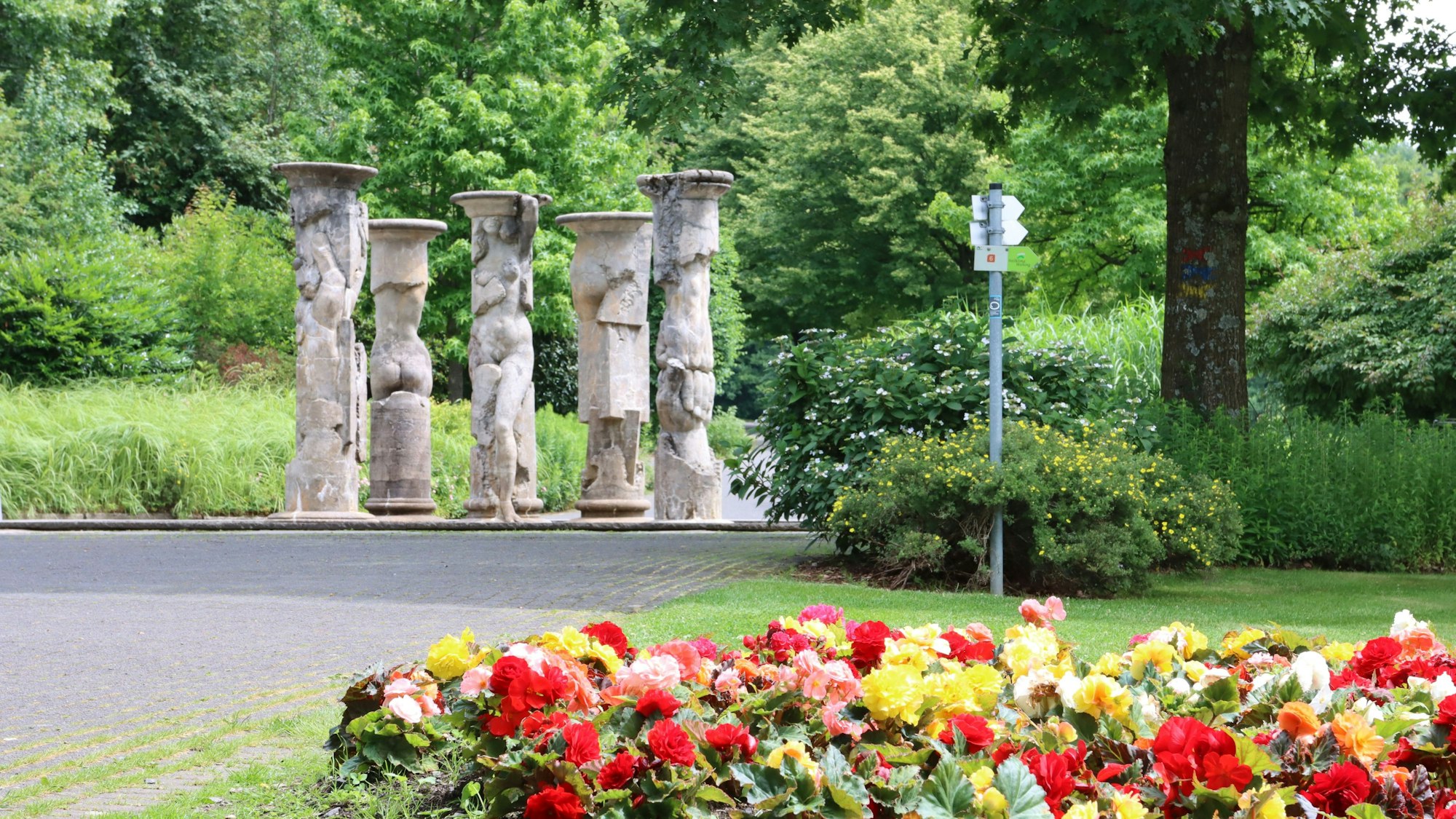 Kurpark Nümbrecht, Säulenbrunnen