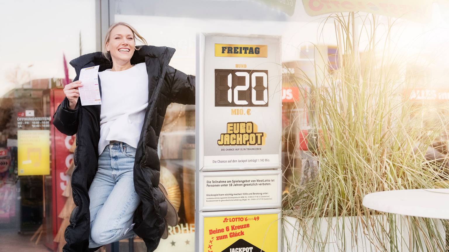 Der MEGA-Jackpot geht in die siebte Runde. An Nikolaus (Freitag, 6. Dezember) befinden sich 120 Millionen im ersten und 28 Millionen Euro im zweiten Rang bei Eurojackpot.
