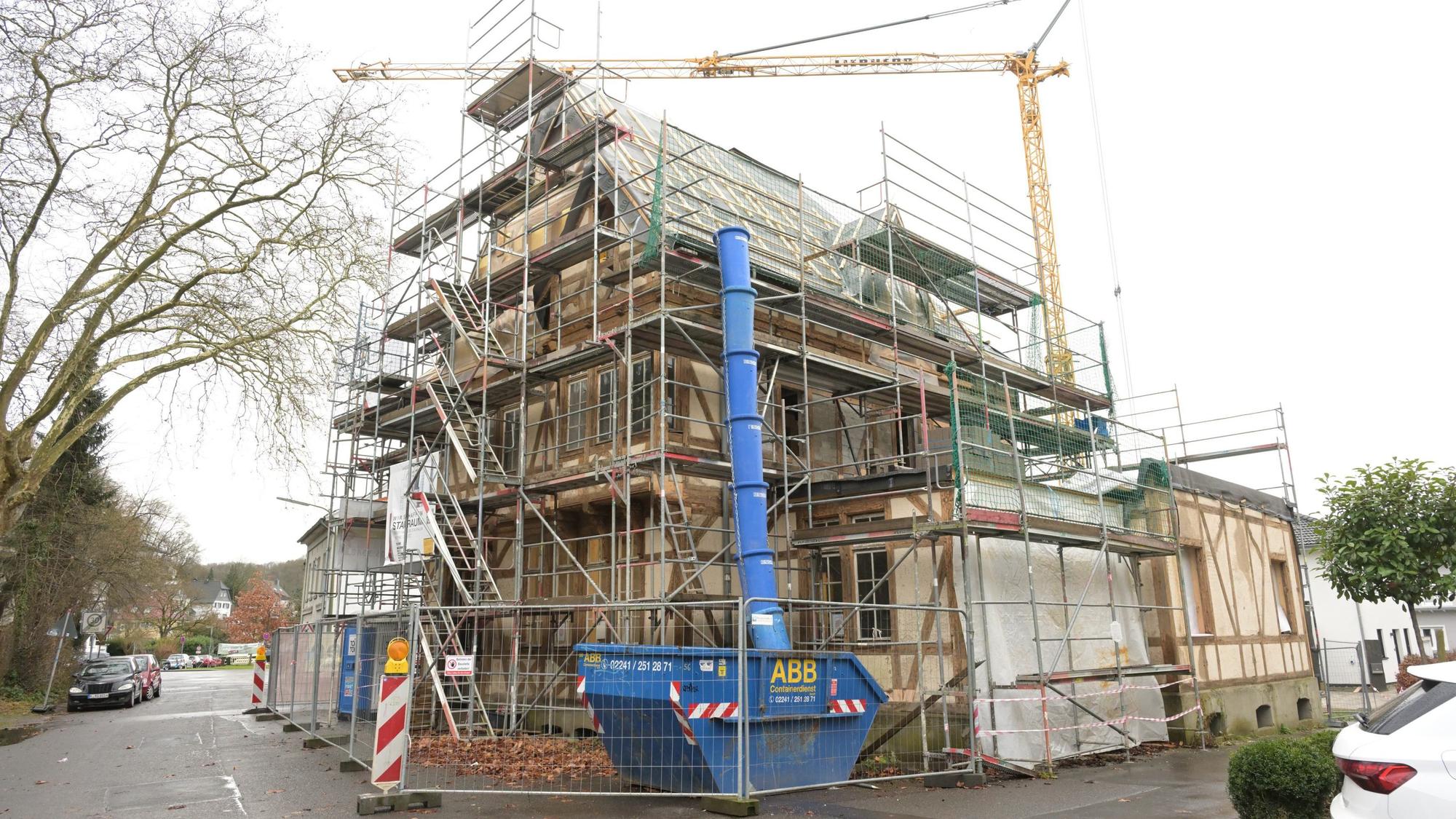 In privater Initiative wird das Fachwerkhaus Am Hammer 7 in Rösrath-Hoffnungsthal saniert und zukunftsfähig gemacht.
