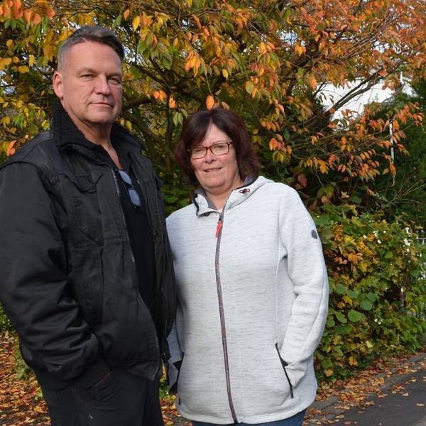 Nach einem Antrag von Christina Simon und Stefan Monreal wird in Waldbröl die Dechant-Wolter-Straße umbenannt. Der Pfarrer Emmerich Wolter soll zu den fünf Geistlichen gehören, die sich in Waldbröl an Kindern und Jugendlichen sexuell vergangen haben.
