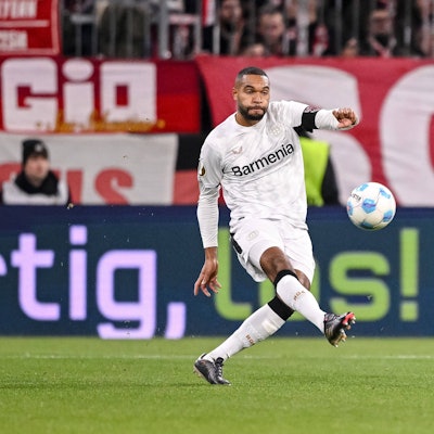 Jonathan Tah beim Pokal-Achtelfinale gegen den FC Bayern