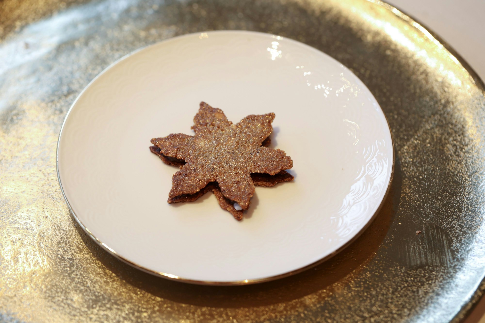 05.12.2024
Köln: 
Weihnachtsplätzchen backen mit Deutschlands bester Patissiere  Anne Kern
Foto: Martina Goyert