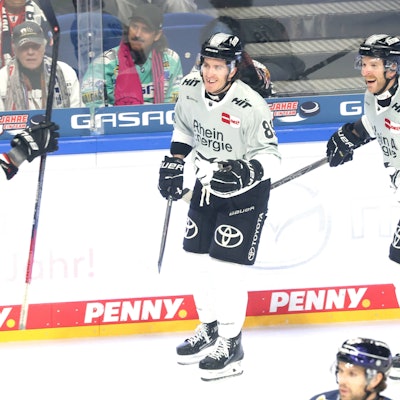 Gregor Maccleod und Frederik Storm von den Kölner Haien.