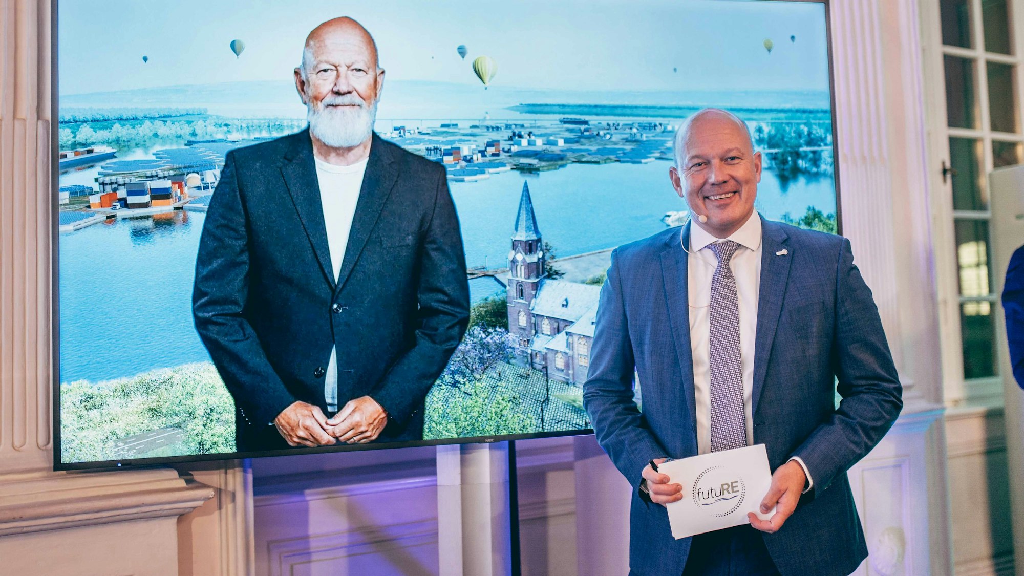 Auf dem Foto ist Landrat Frank Rock zu sehen.