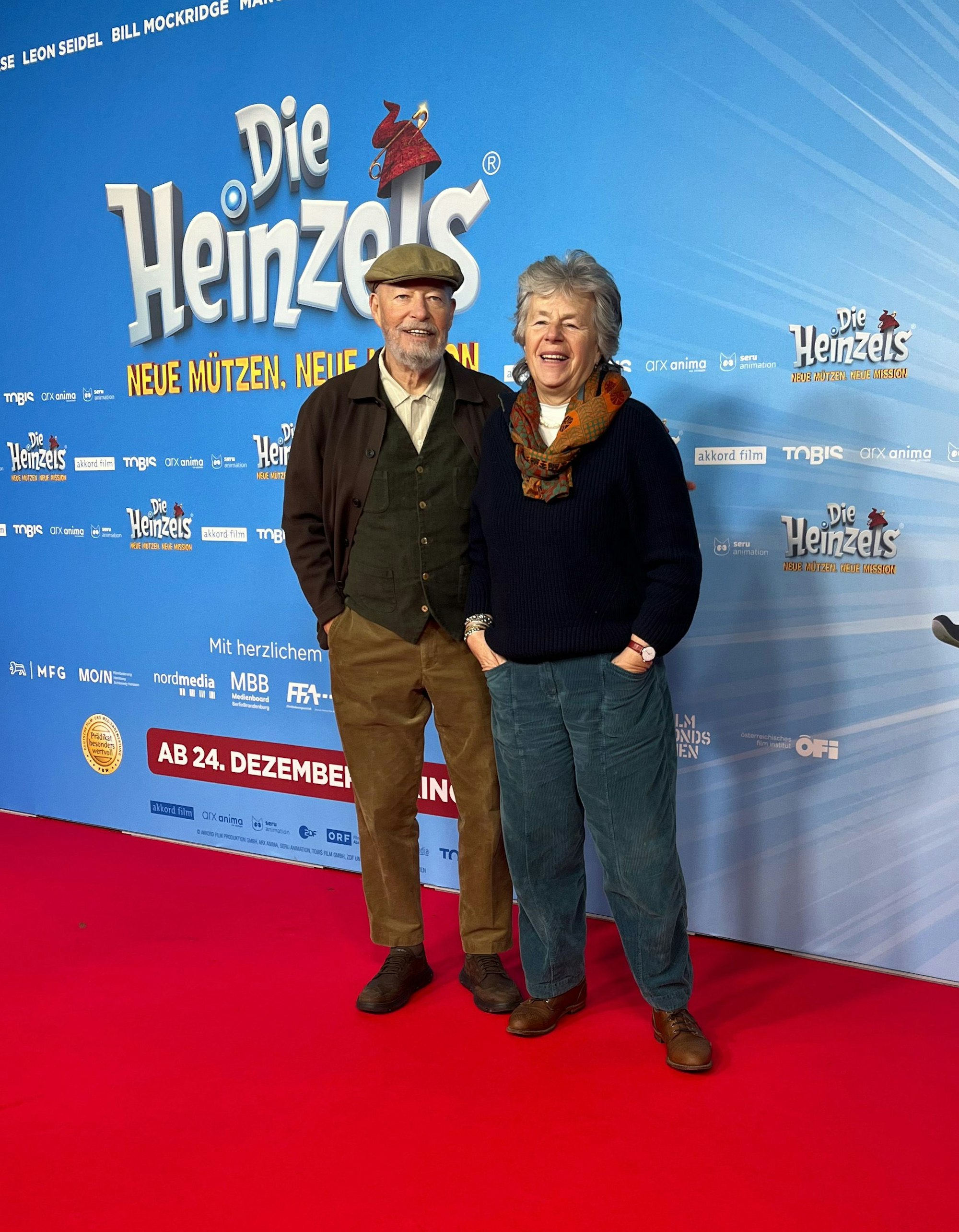 Bill Mockridge und Margie Kinsky liehen beide dem Film ihre Stimmen.