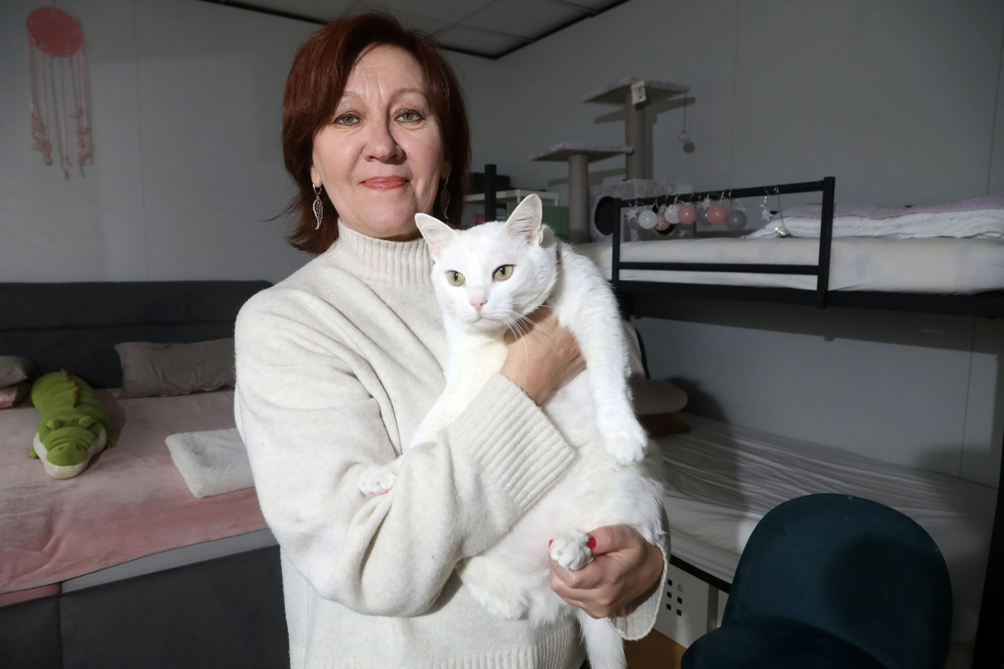 Irina Gurskaia und Kater Markus.