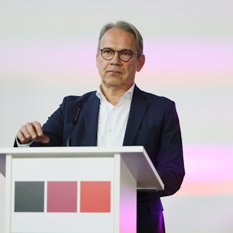 ARCHIV - 22.11.2024, Thüringen, Erfurt: Georg Maier, Thüringer SPD-Parteichef und geschäftsführender Innenminister, bei der Vorstellung des Koalitionsvertrages von CDU, BSW und SPD in Thüringen.