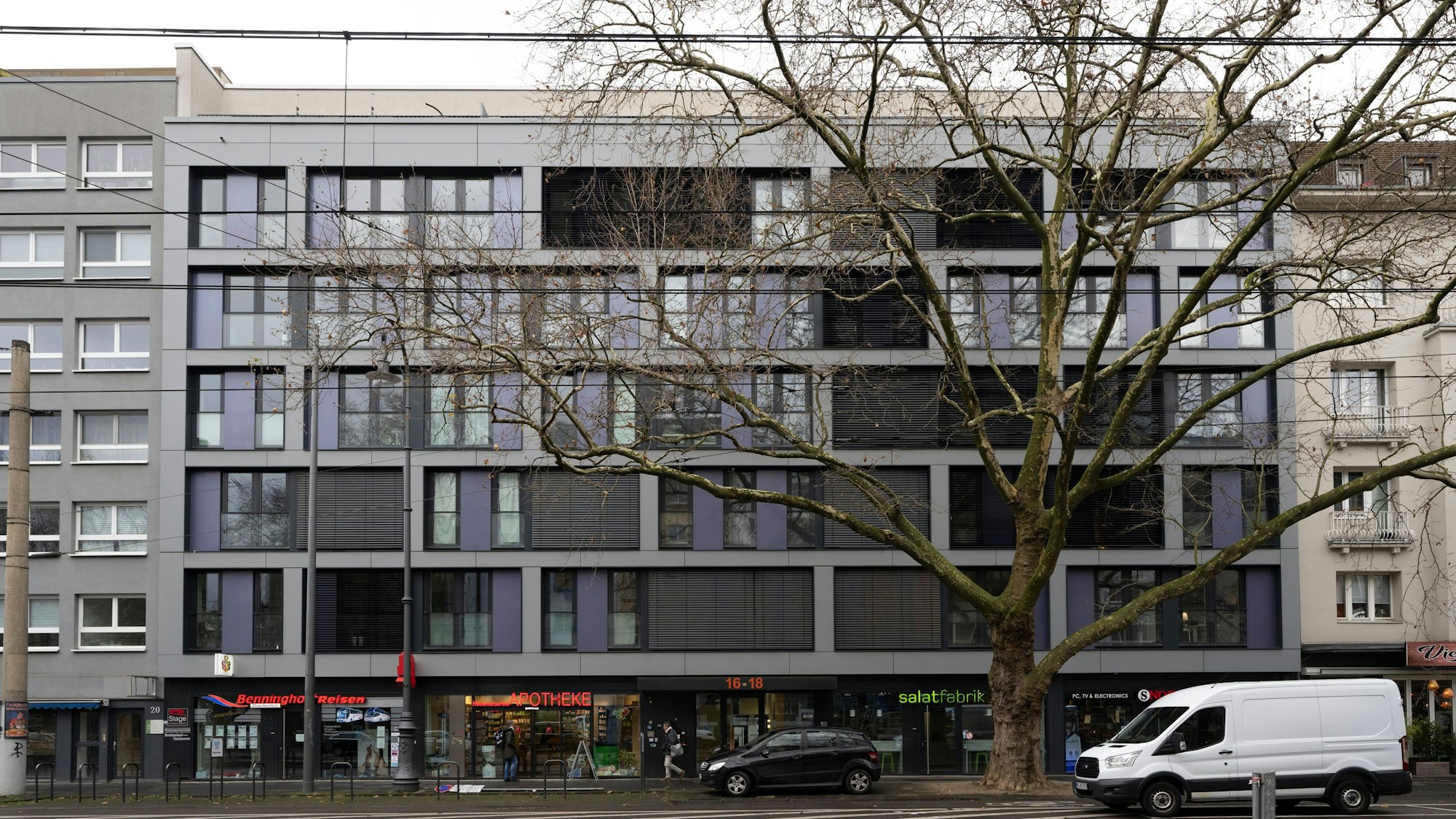 Blick auf das Gebäude am Hohenstaufenring 16-18