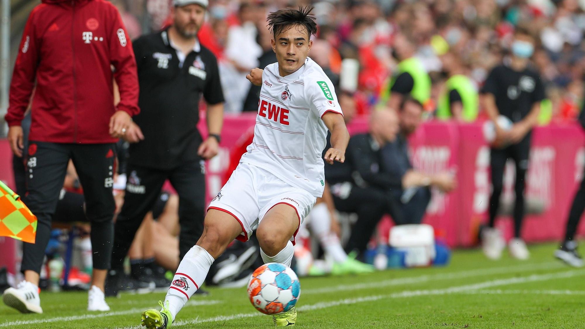 Jens Castrop 2021 bei einem FC-Testspiel mit dem 1. FC Köln gegen den FC Bayern – beobachtet von Steffen Baumgart und Julian Nagelsmann