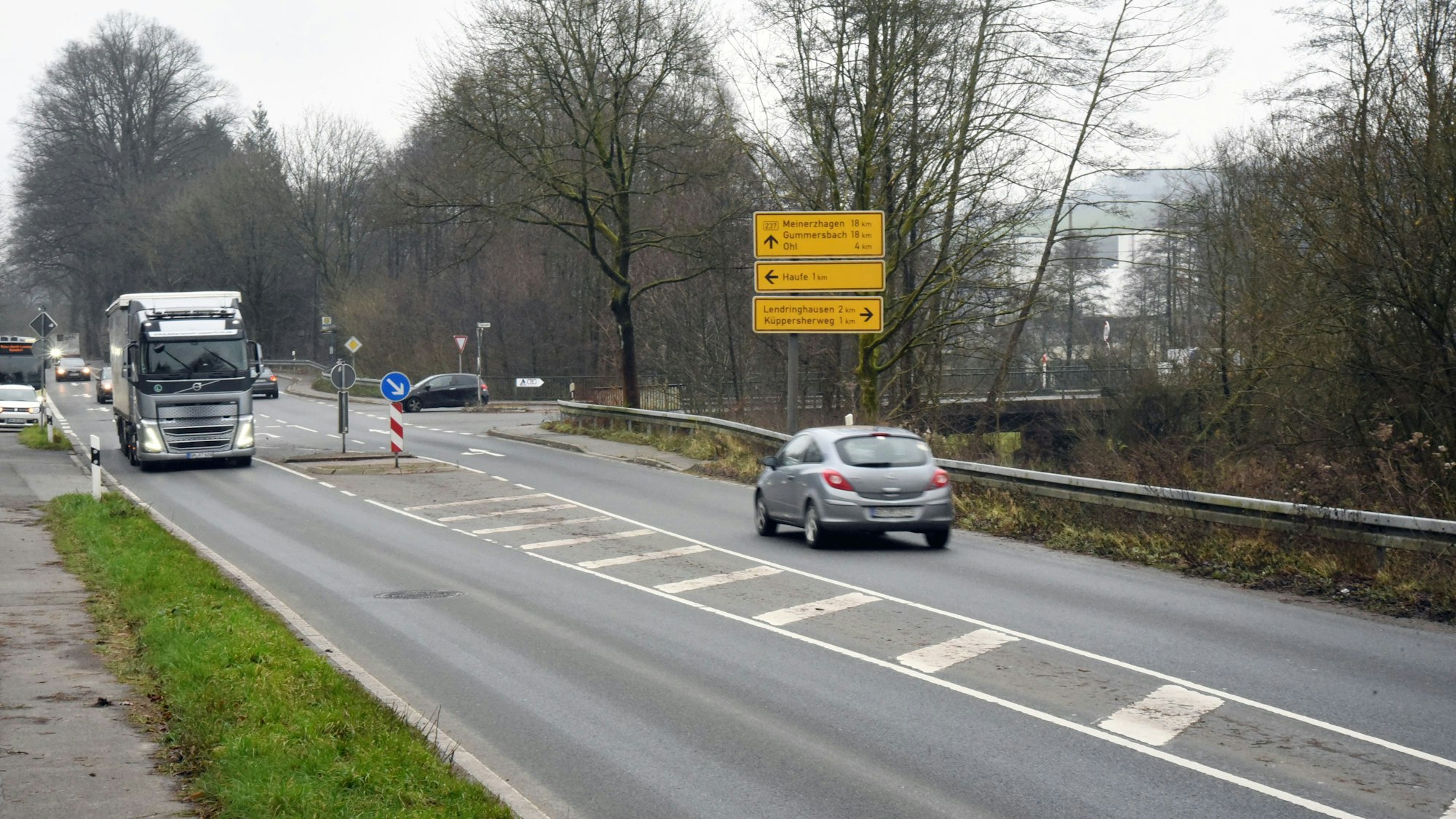 Das Foo zeigt die B 237 in Höhe Egerpohl.