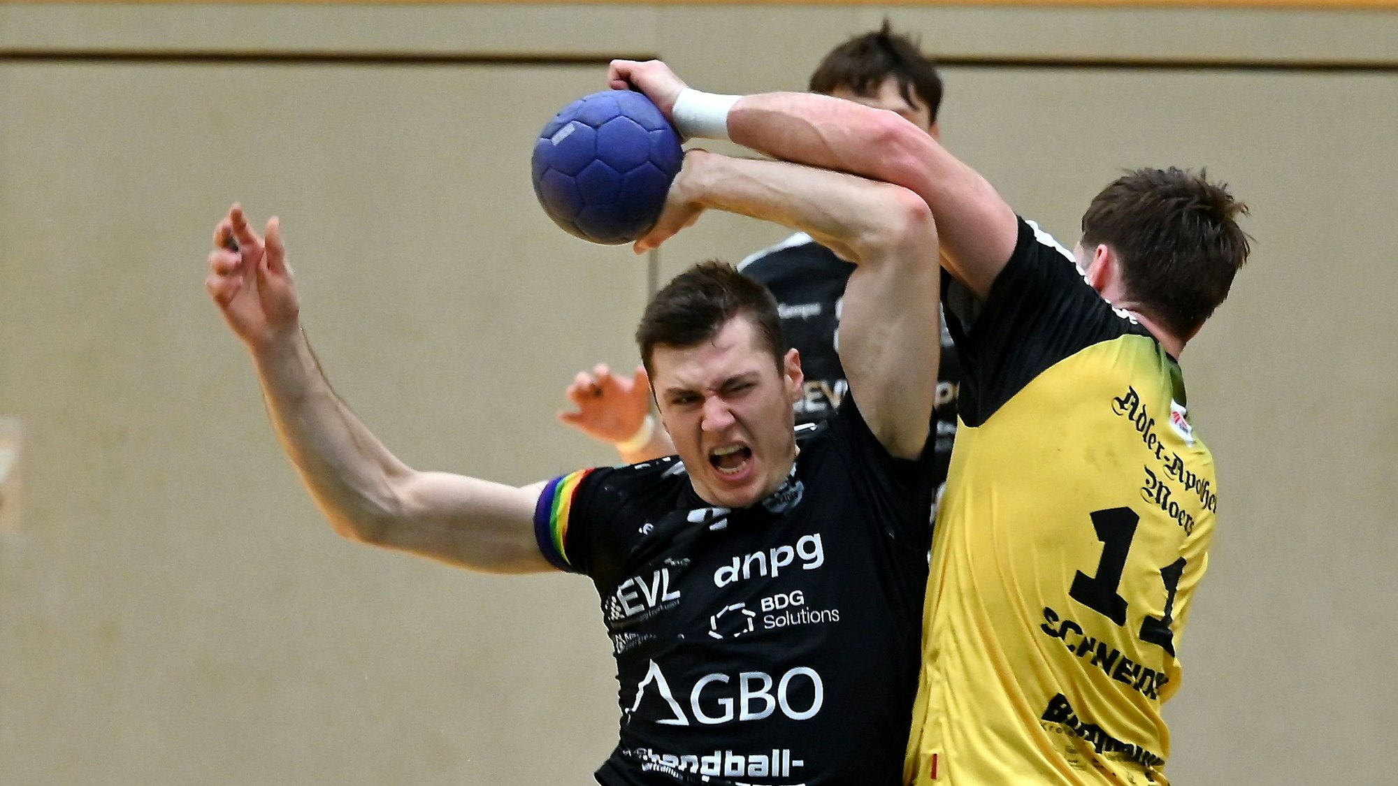 07.12.2024, Handball-Tus Opladen - Krefeld
links: Oliver Dasburg (Opladen)
Foto: Uli Herhaus