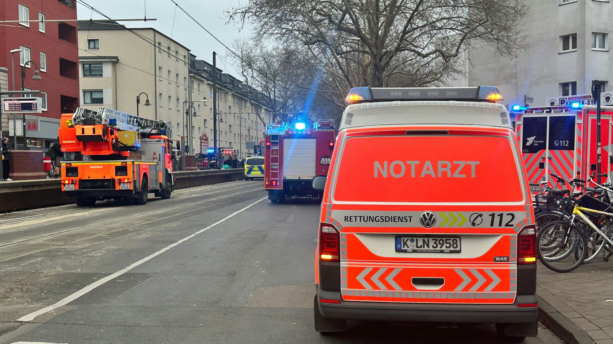 Unfall Köln Buchforst Straßenbahn Fußgänger am 11.12.2024