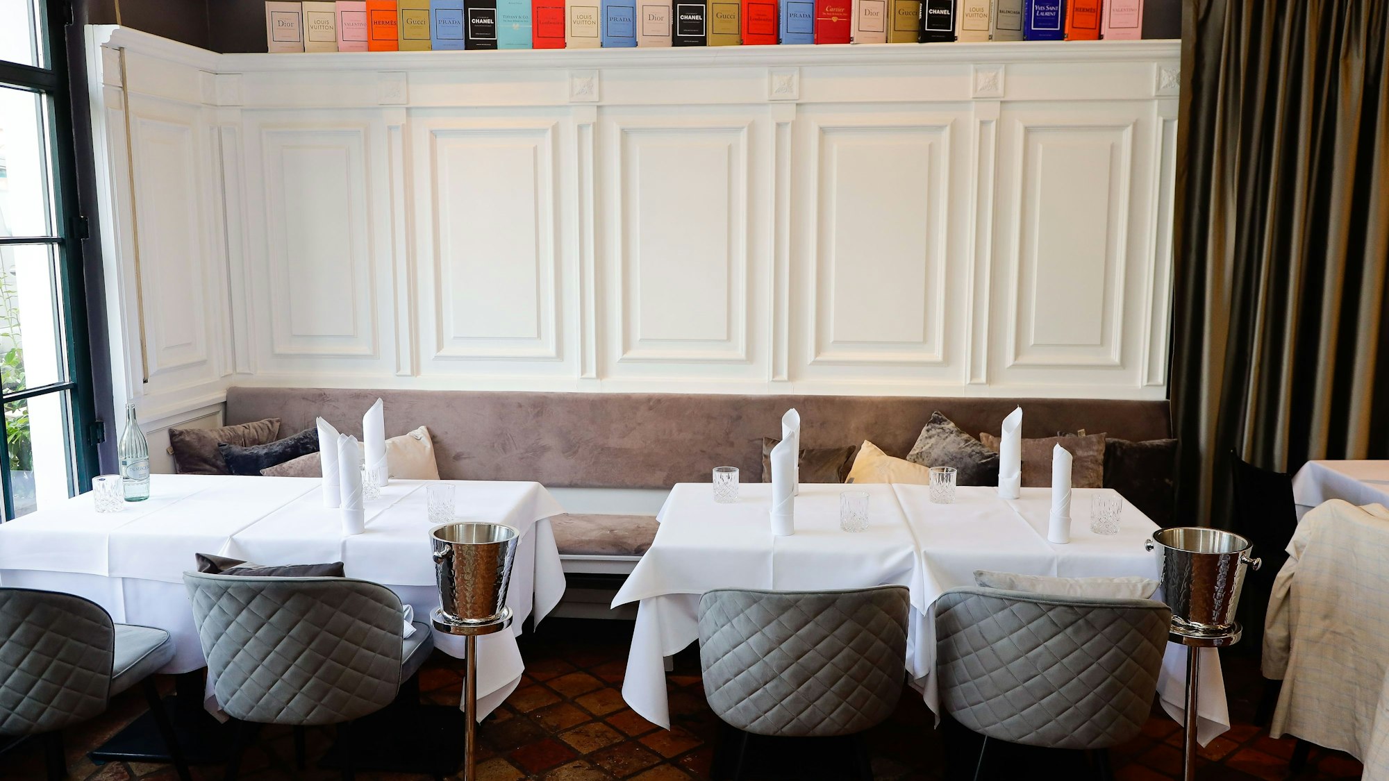 Champagnerbar und Restaurant Grand Culinas in Junkersdorf.