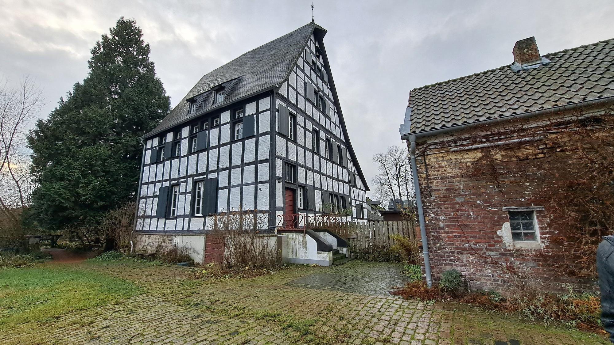 Leerstand trotz Sanierung: Thurner Hof in Dellbrück wartet weiterhin auf Nutzung