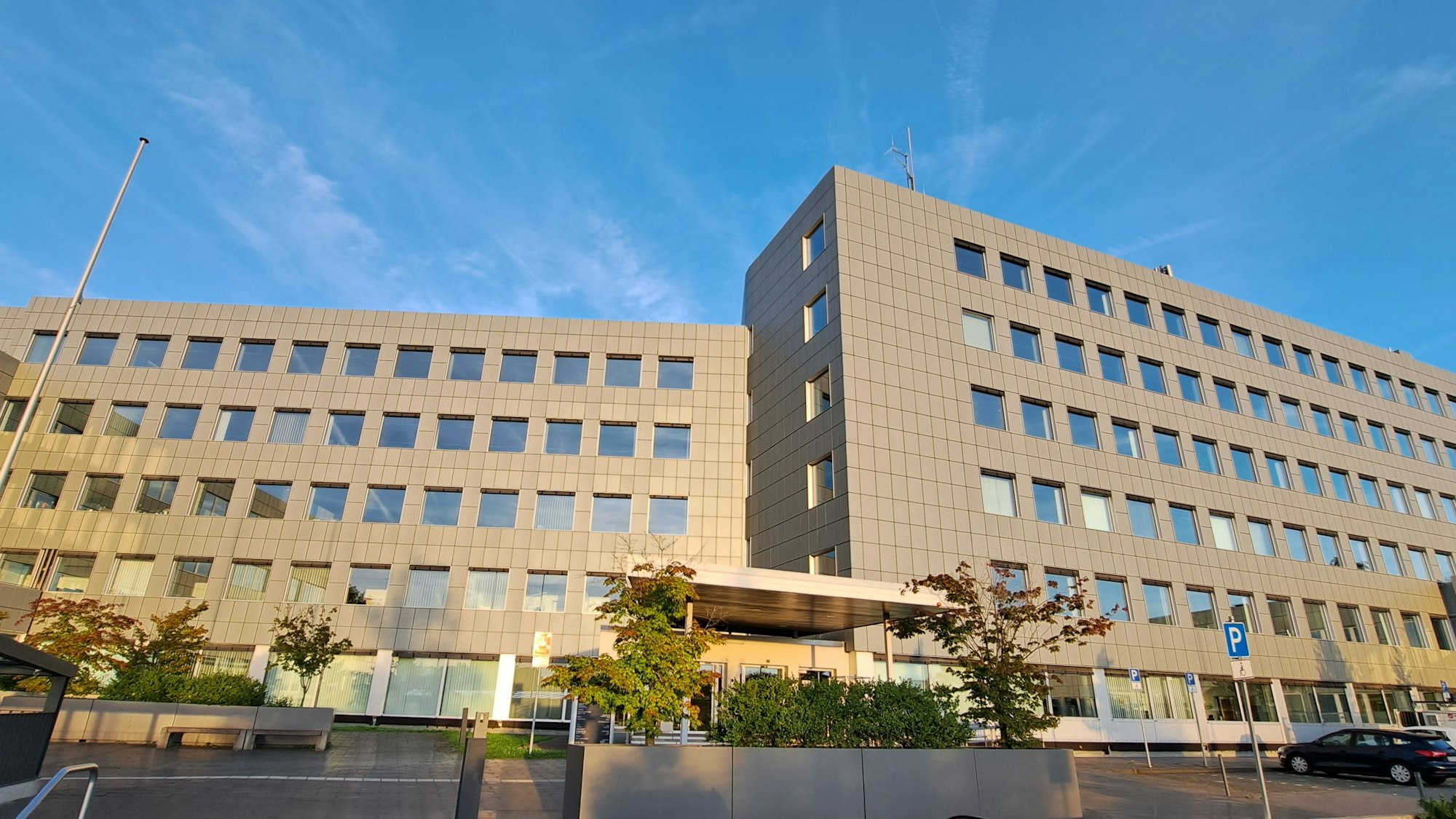 Das Kreishaus am Rübezahlwald in Bergisch Gladbach-Heidkamp