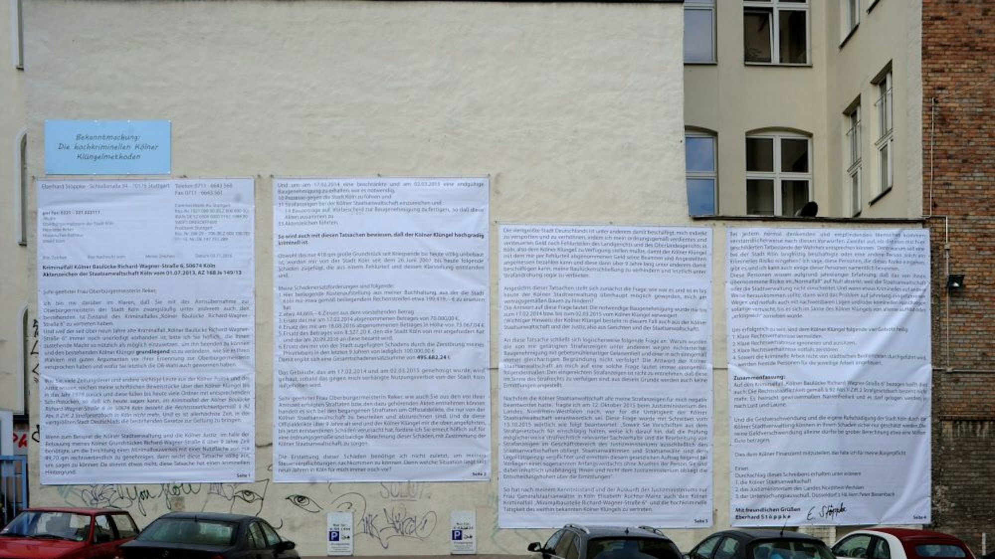 Der XXL-Brief an OB Reker hängt mittlerweile nicht mehr.