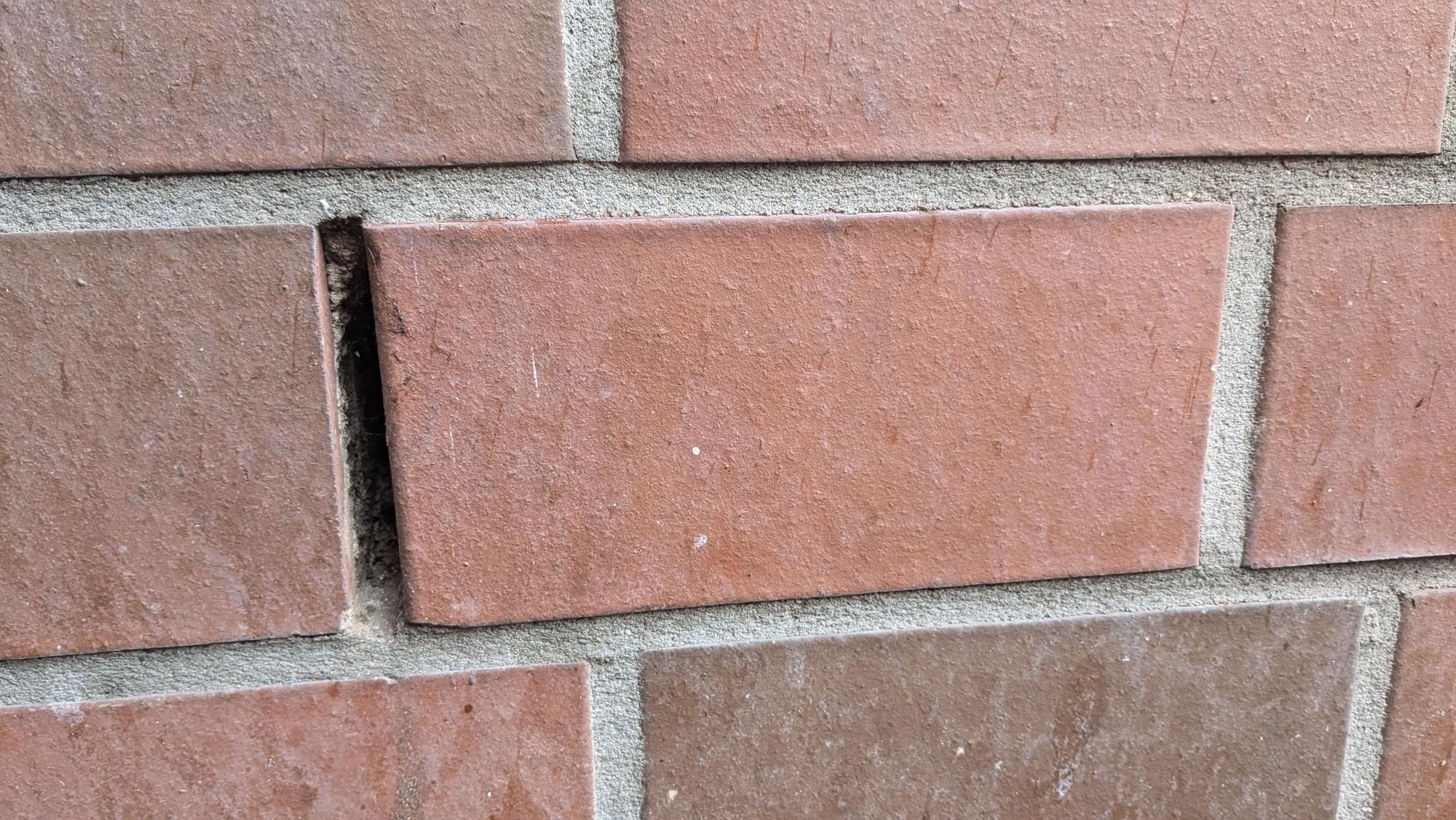 So sieht ein Drogenversteck in der Nähe der Kalk-Mülheimer Straße aus.
