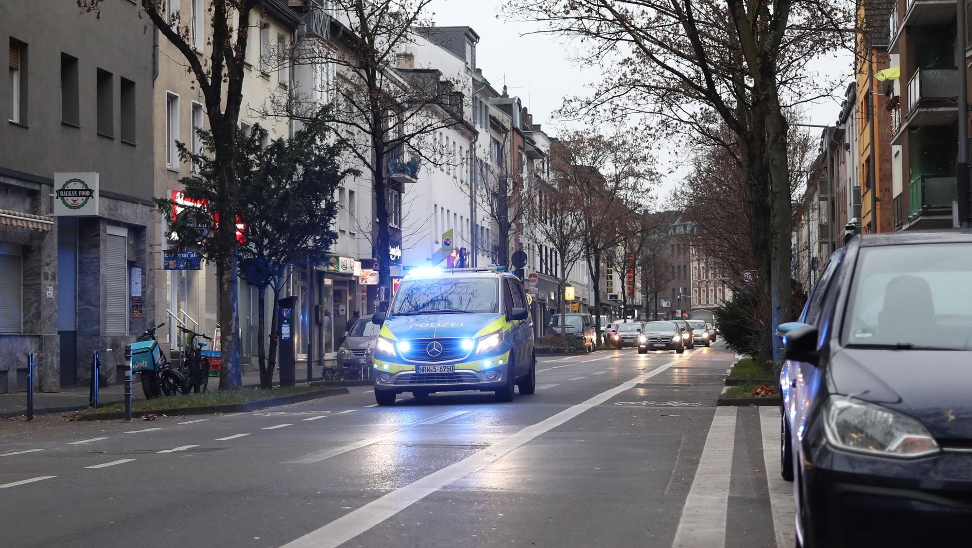Impressionen von der Kalk-Mülheimer-Straße.
