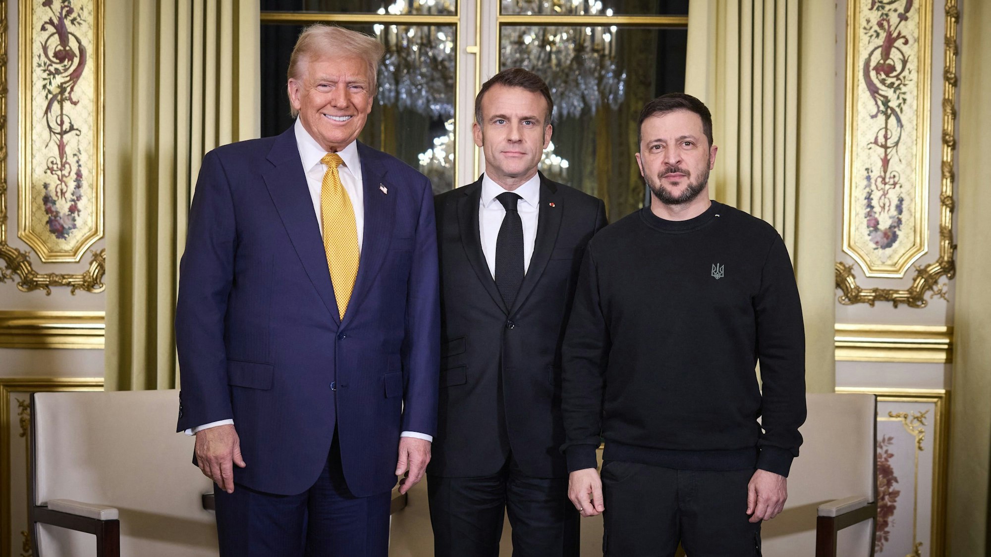 Donald Trump, Emmanuel Macron und Wolodymyr Selenskyj bei einem Treffen in Paris am 7. Dezember.