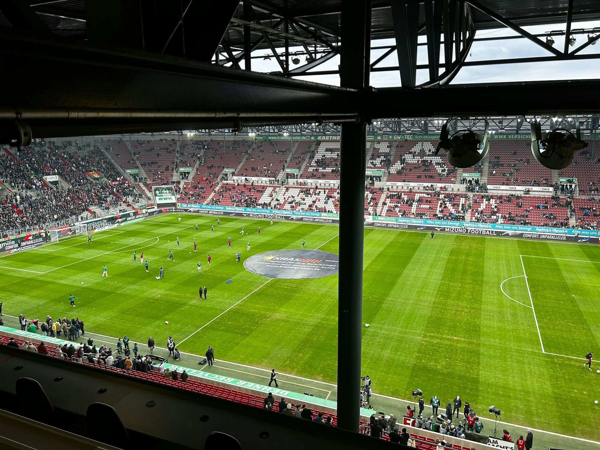 Blick aufs Spielfeld der WWK-Arena