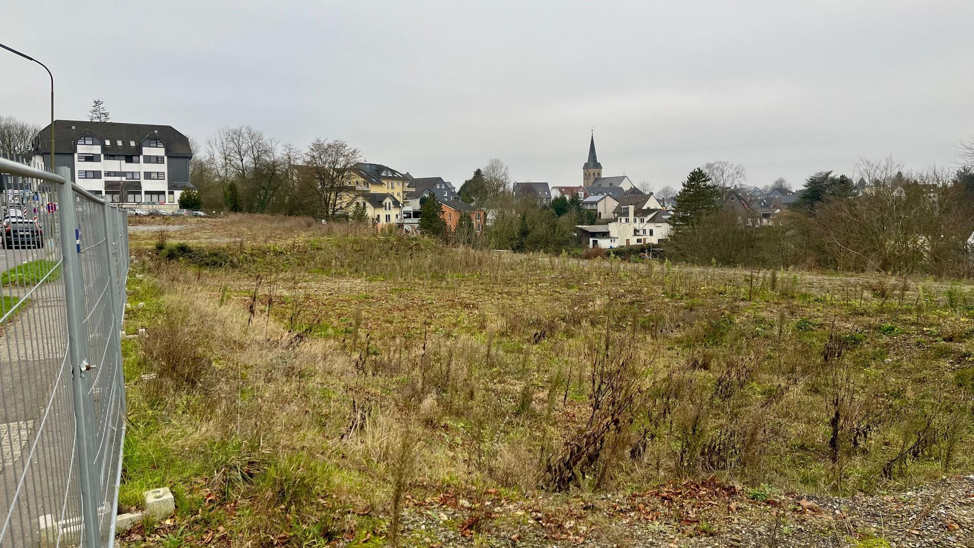 Ein leeres Baugrundstück in Burscheid