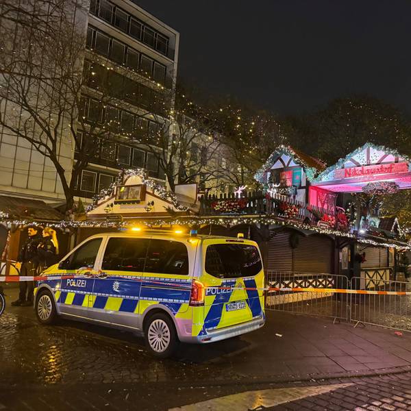 Das Nikolausdorf auf dem Rudolfplatz musste am Samstag evakuiert werden, weil ein verwaister Koffer auf dem Gelände gefunden wurde. Einen Tag wurde ebenfalls ein Koffer auf dem Heumarkt entdeckt – wieder musste das Areal geräumt werden.