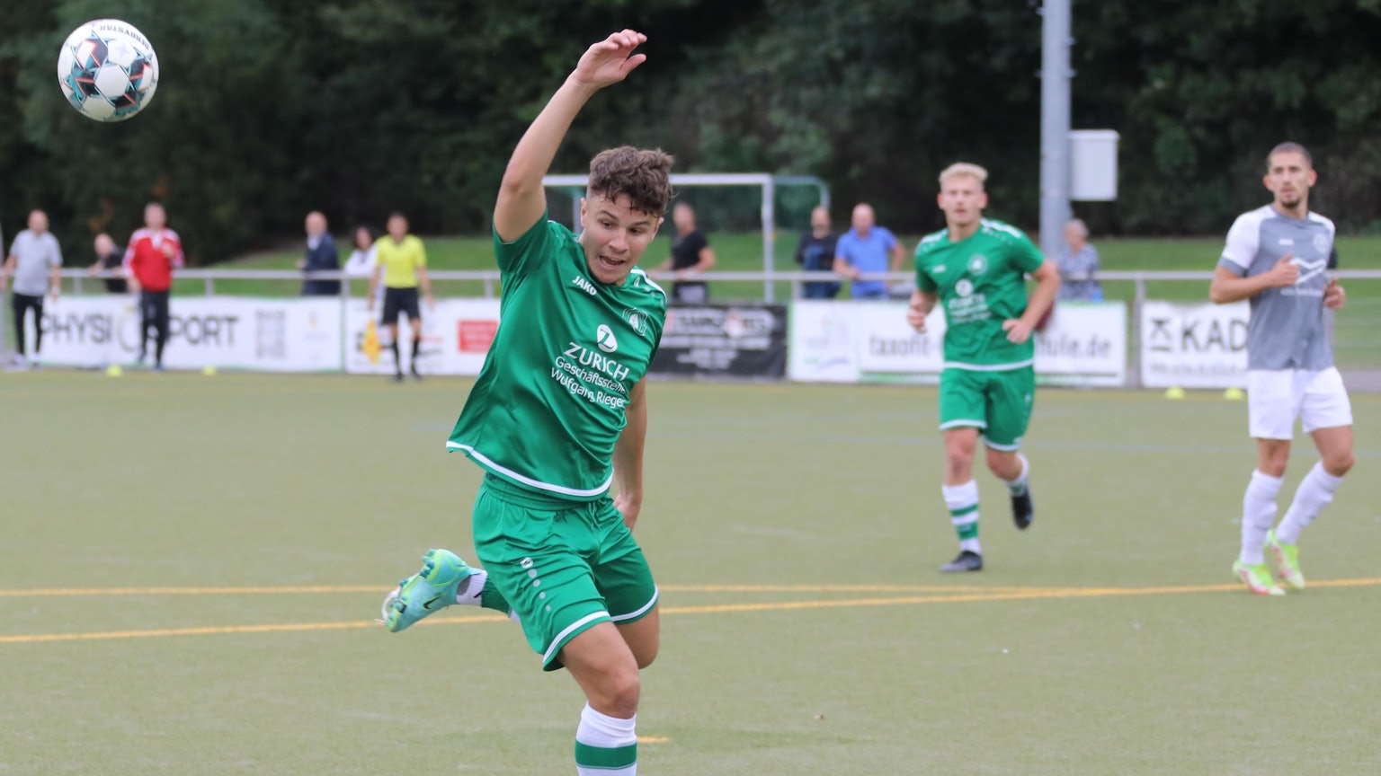 Borussia Hohenlind - Porz Fussball Landesliga Saison 2021 2022 Westkampfbahn Köln Deutschland 19.09.2021 Janis Waffenschmidt (Hohenlind) Copyright Eduard Bopp Sportfotografie mail@fotobopp.de