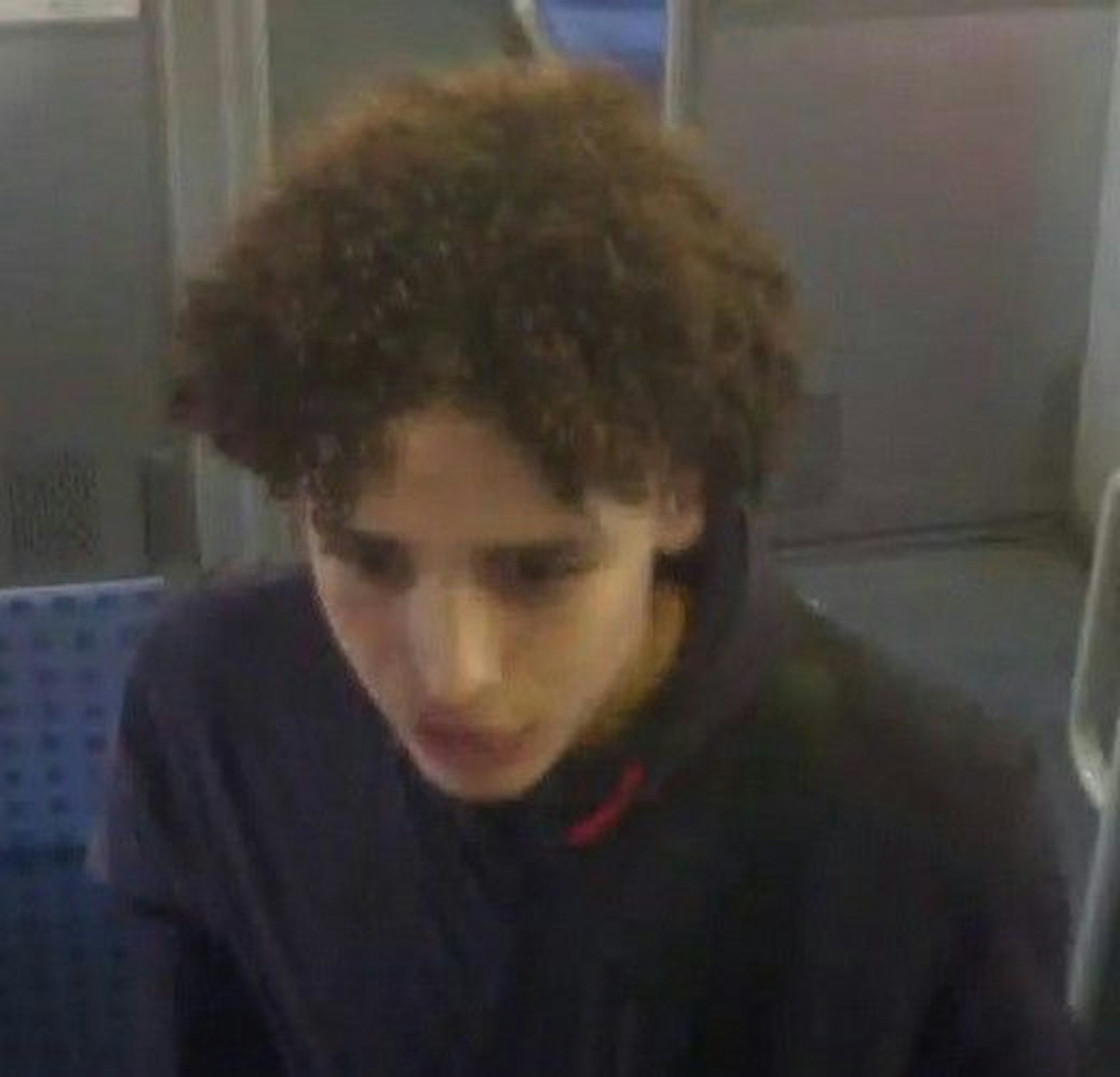 Das Foto zeigt den zweiten Tatverdächtigen.