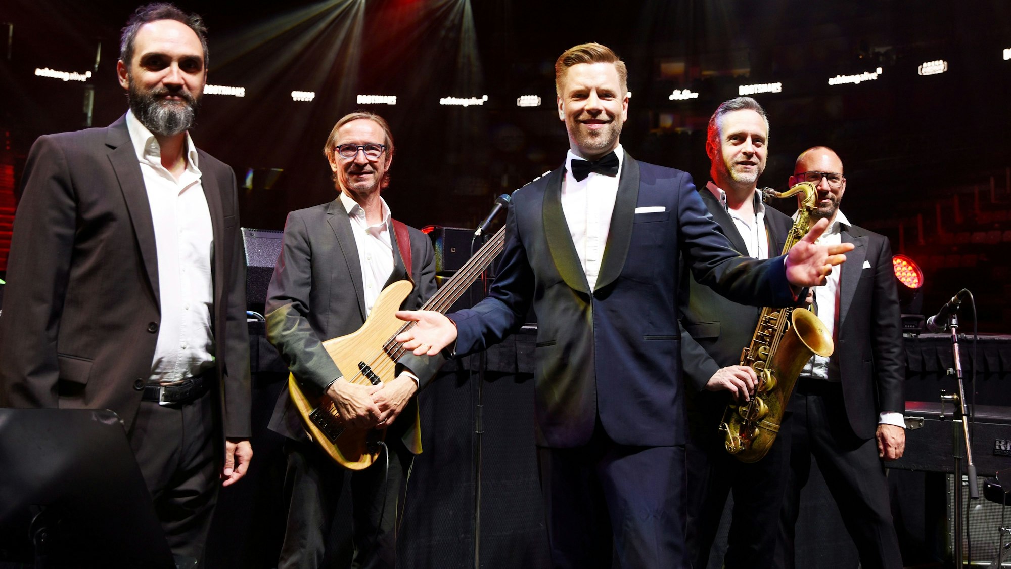 Tom Gaebel mit Band