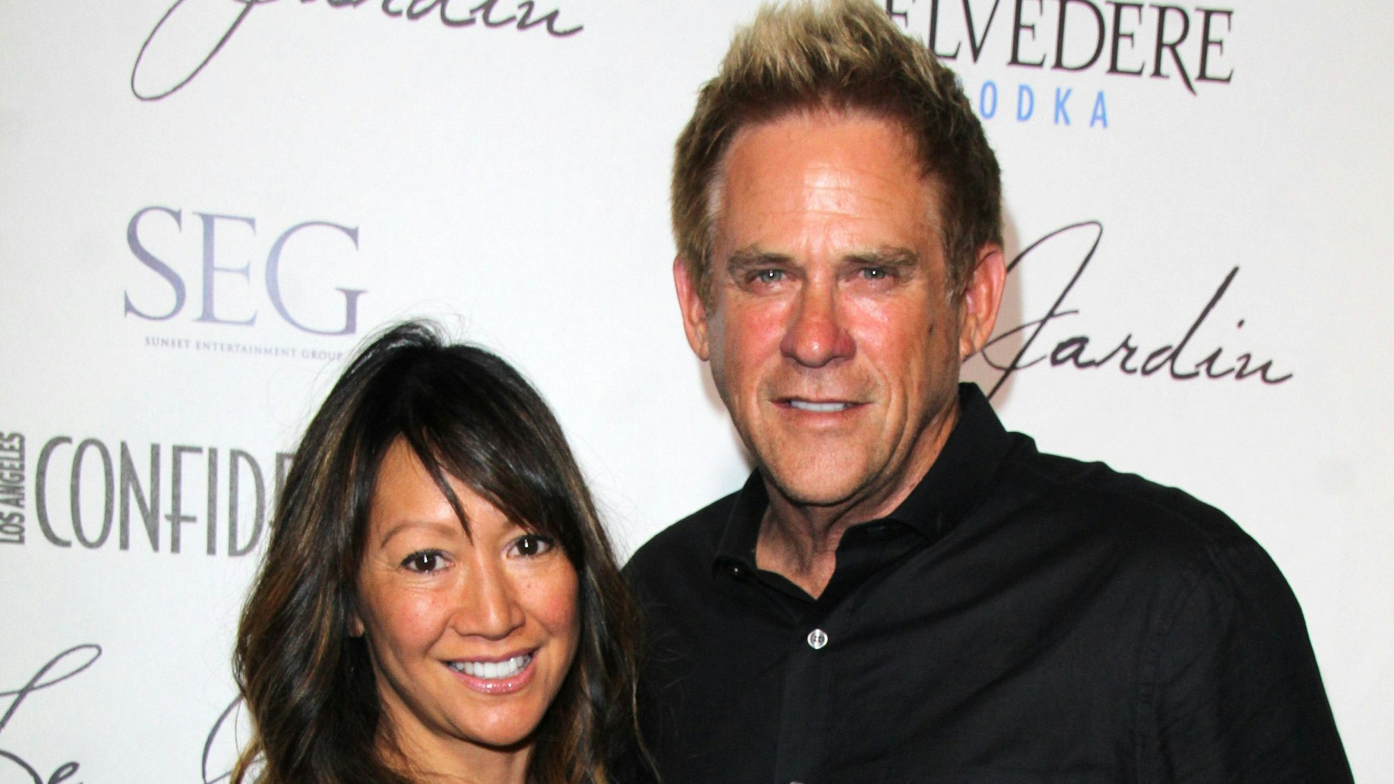 Michael Dudikoff mit seiner Frau Belle bei einer Restauranteröffnung.