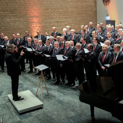 Männer-Gesang-Verein singt im Rathaus