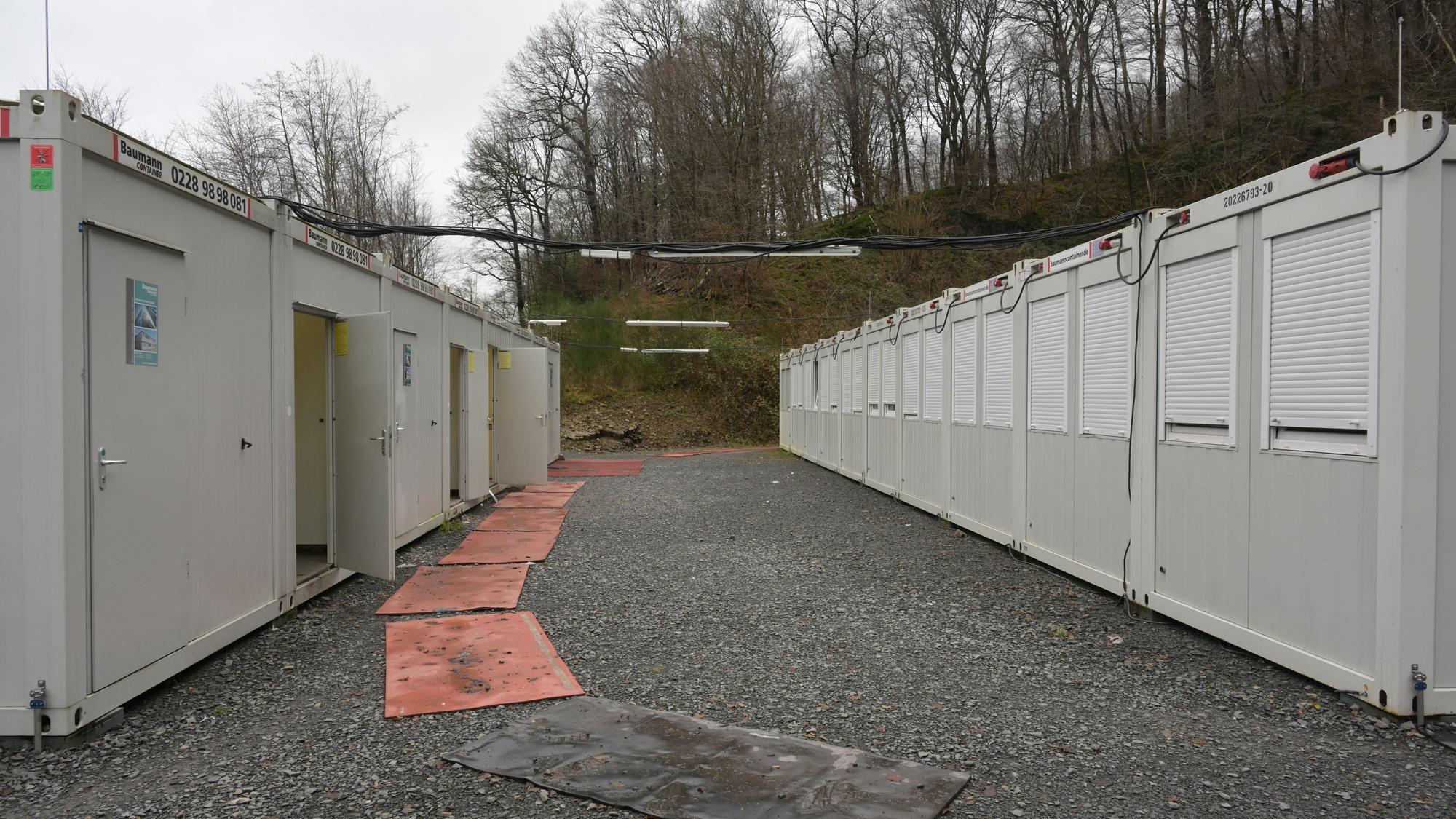 Das Foto zeigt die Wohncontainer in Kürten-Waldmühle.
